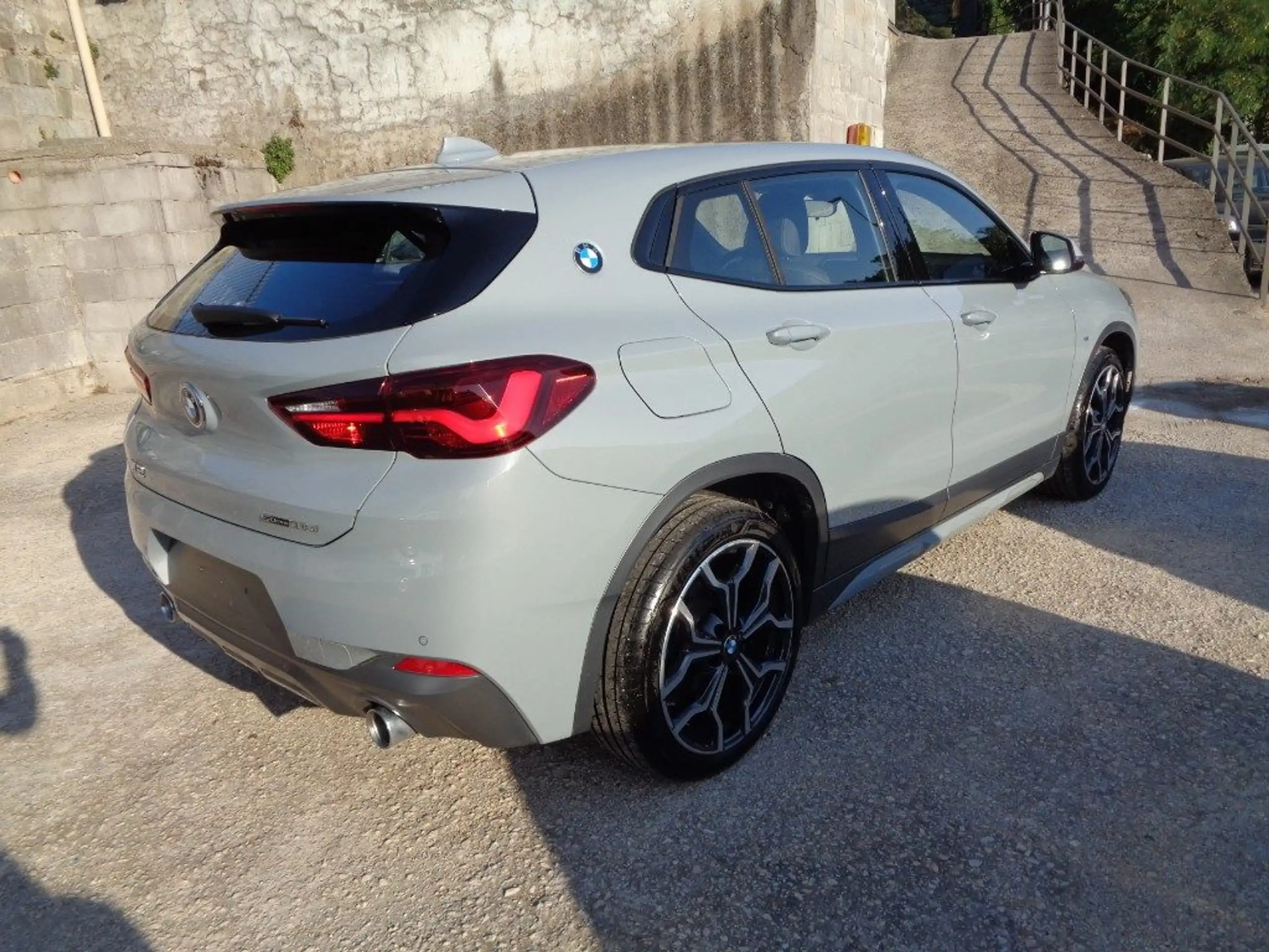 BMW - X2