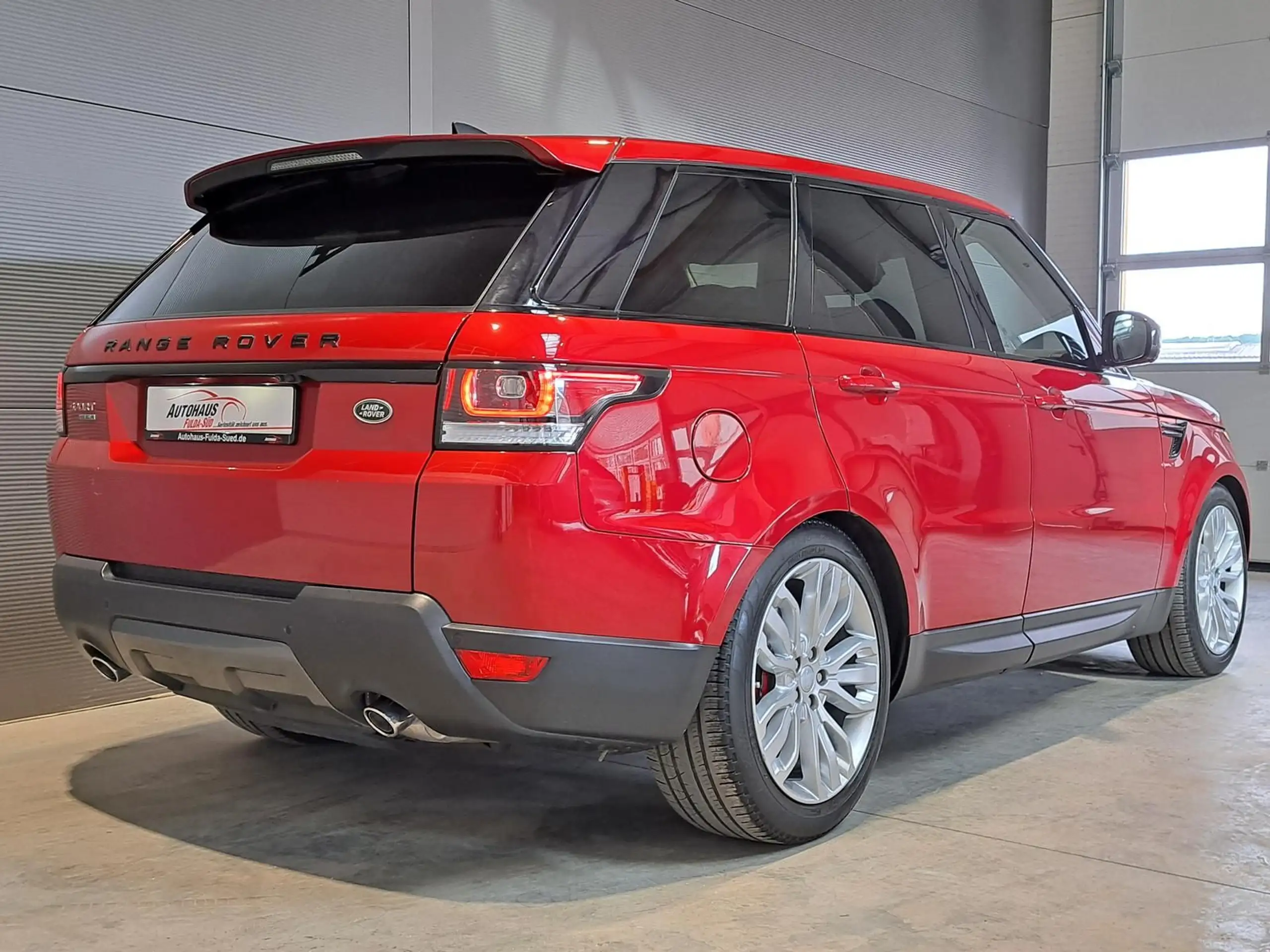 Land Rover - Range Rover Sport