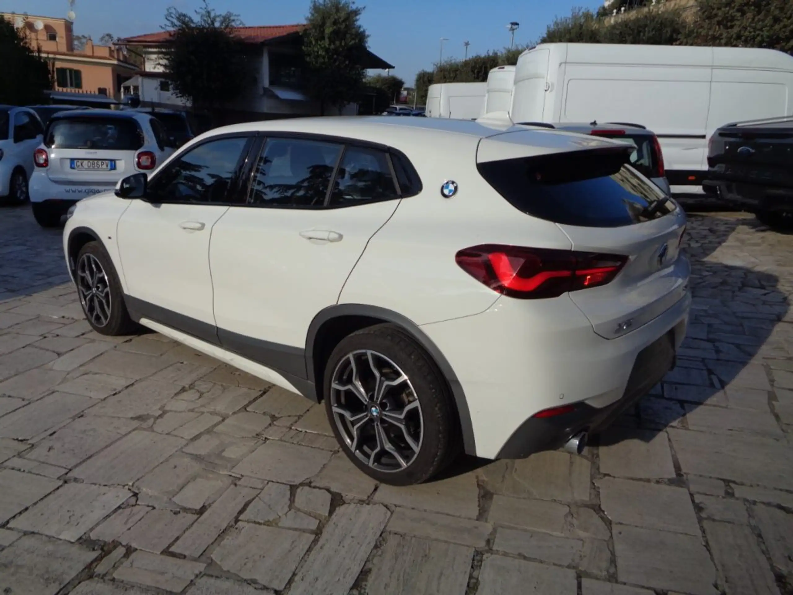 BMW - X2