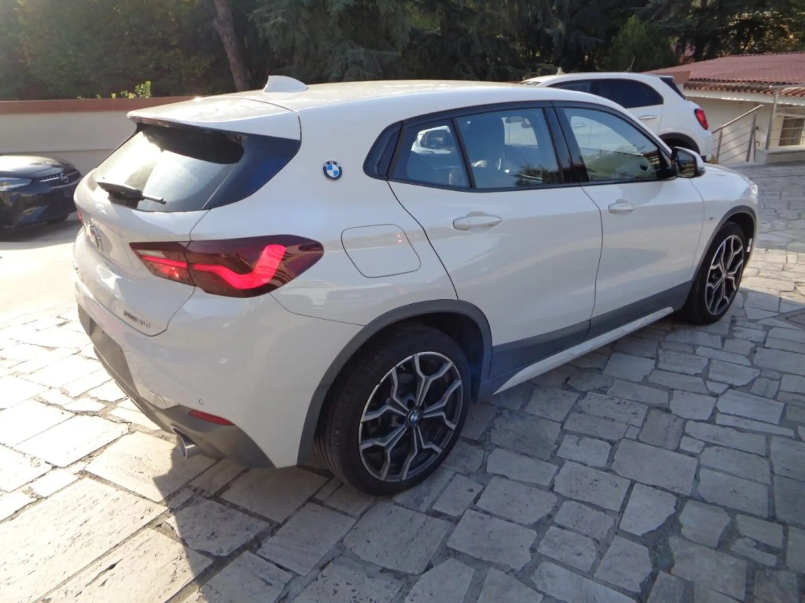 BMW - X2