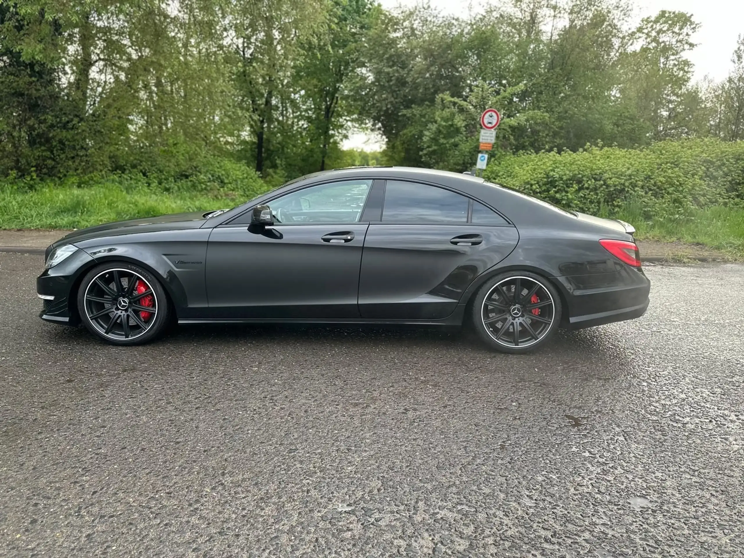 Mercedes-Benz - CLS 63 AMG