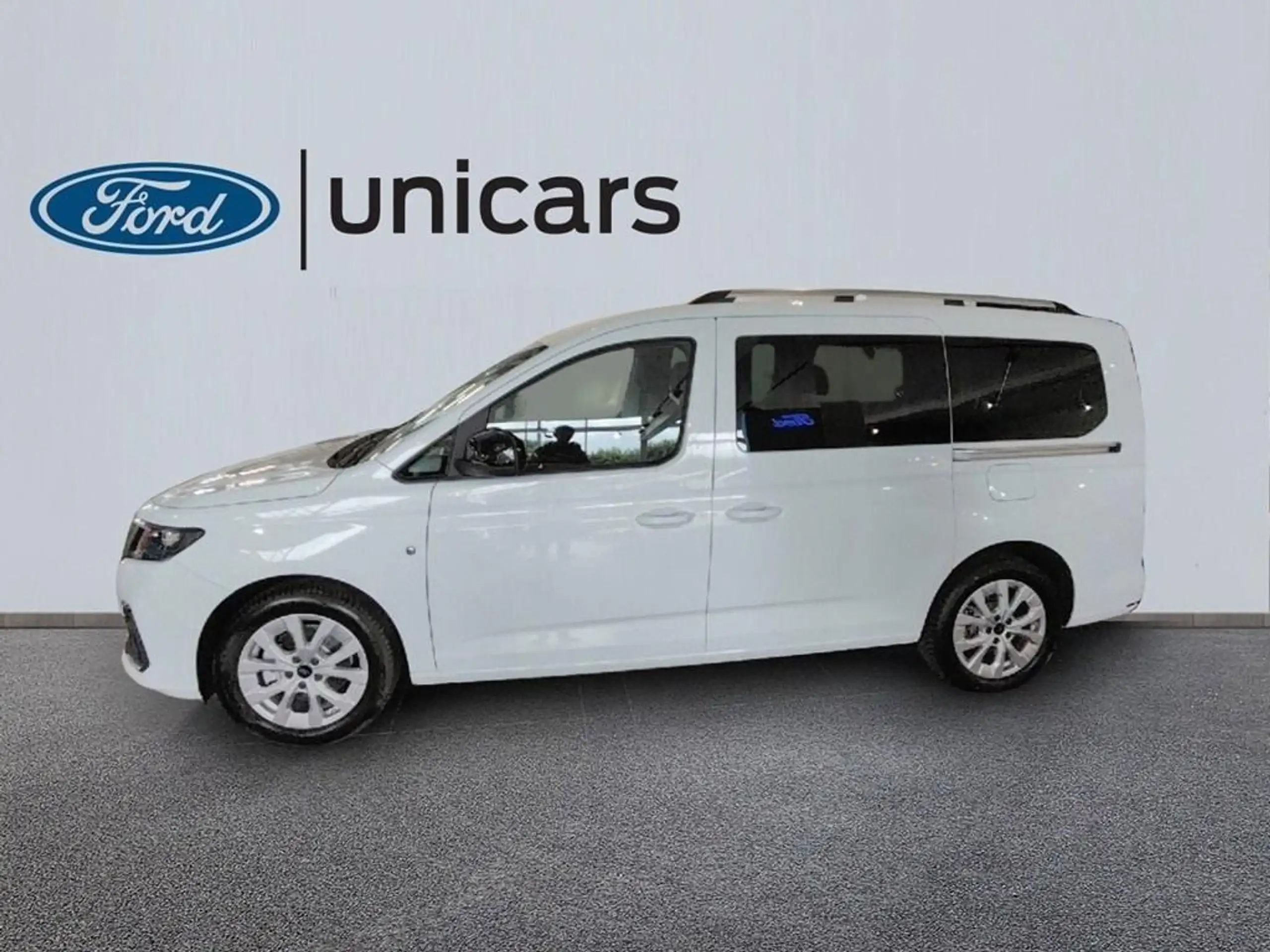 Ford - Grand Tourneo