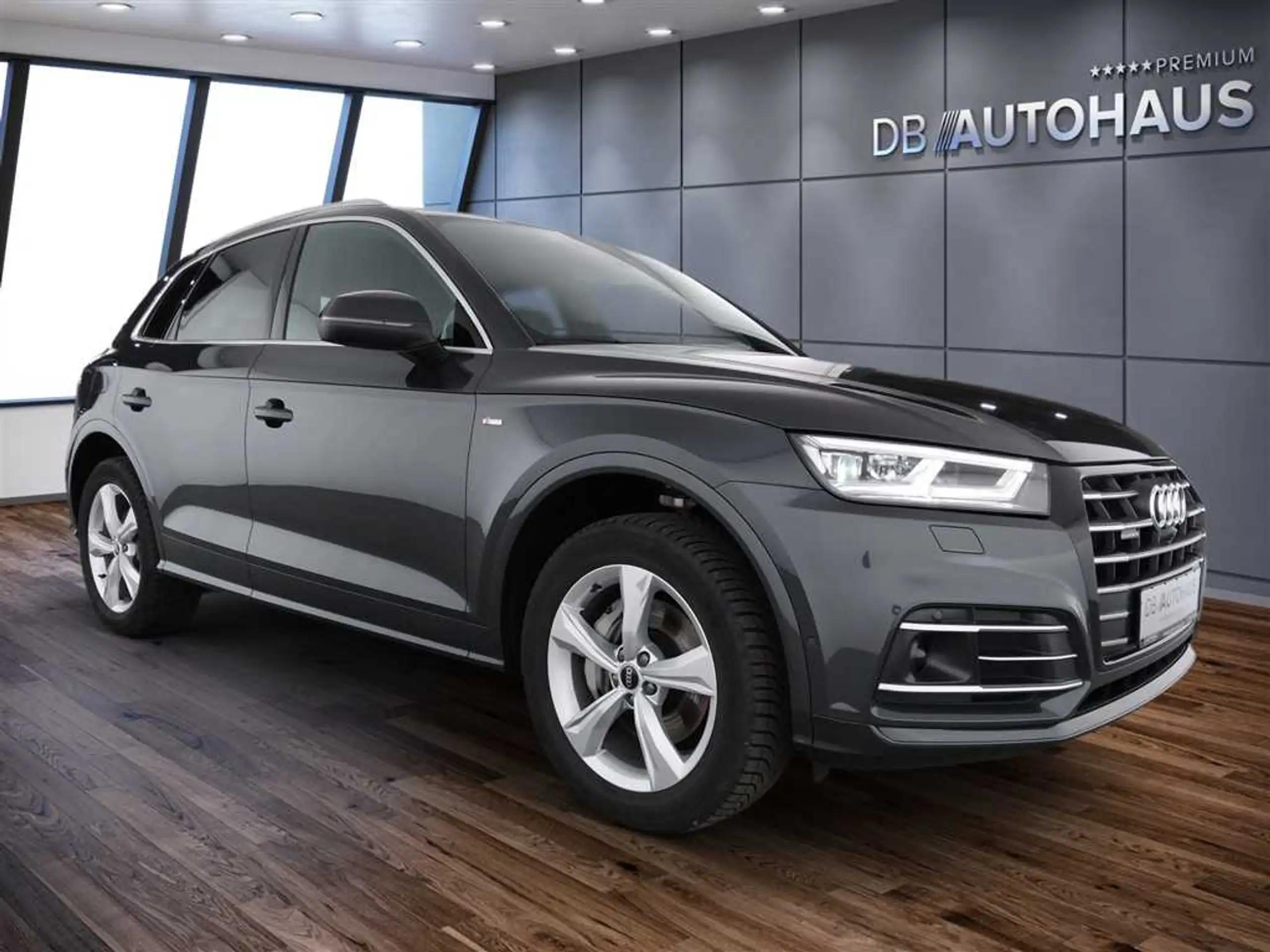 Audi - Q5