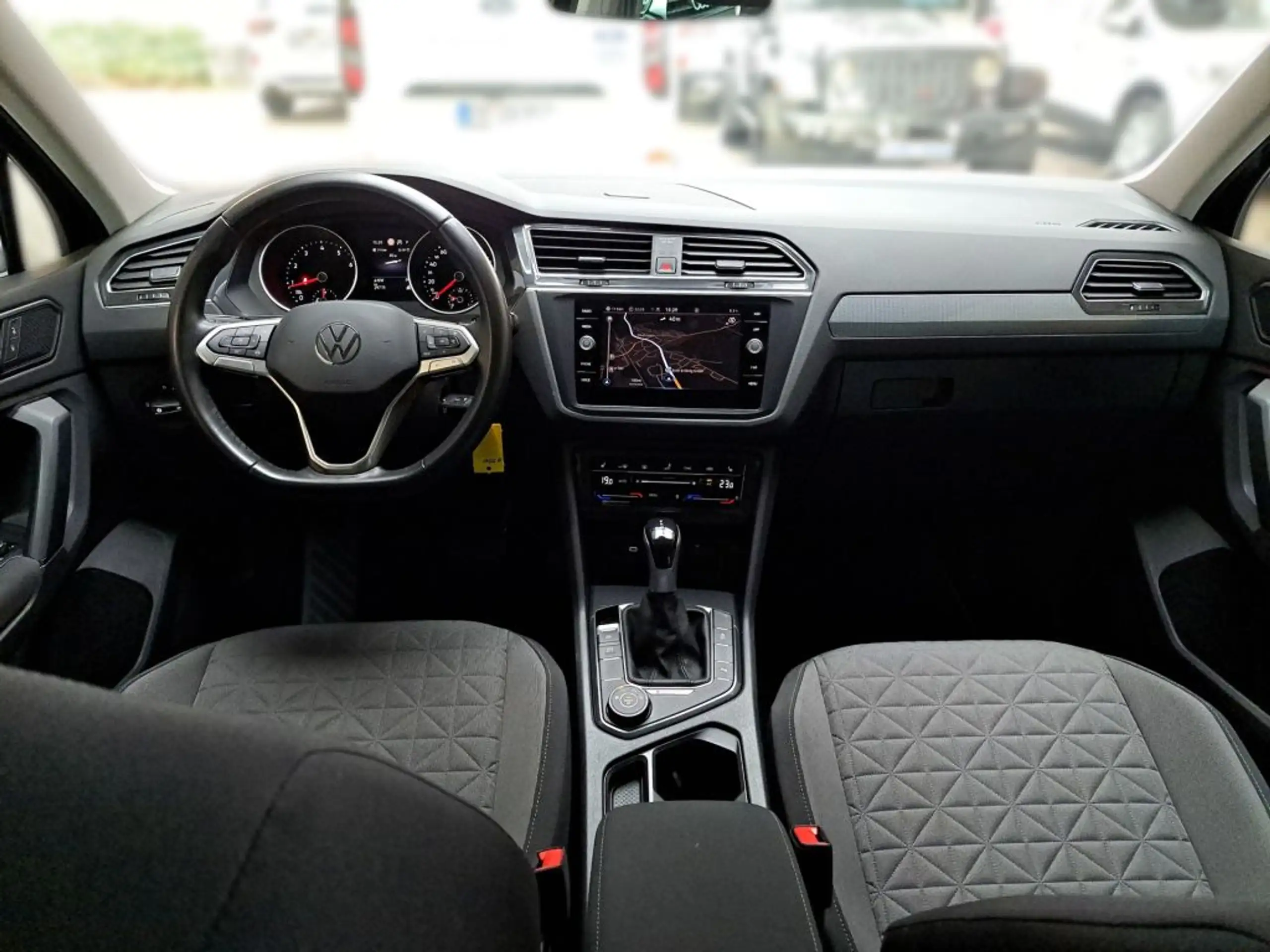 Volkswagen - Tiguan