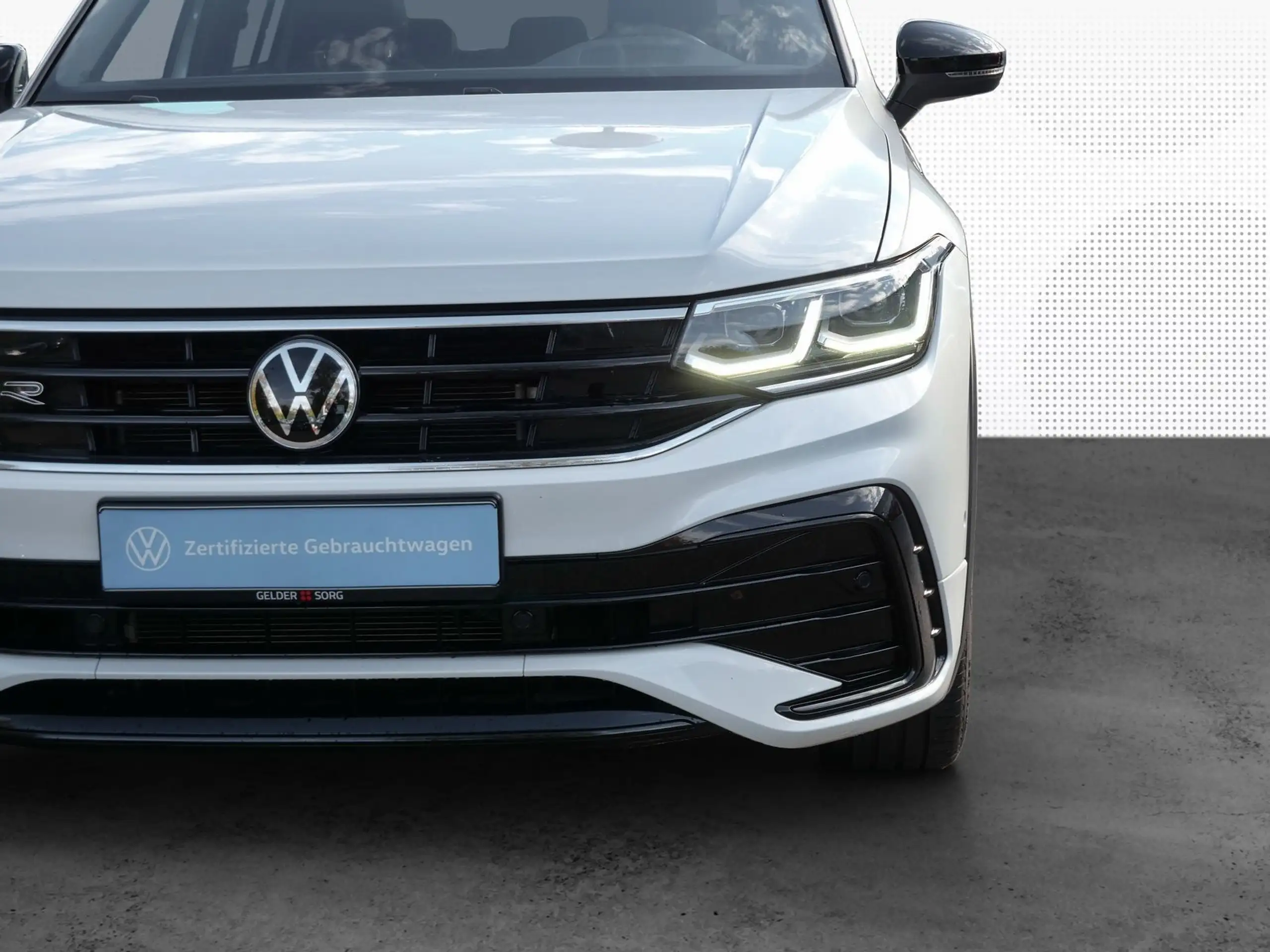 Volkswagen - Tiguan