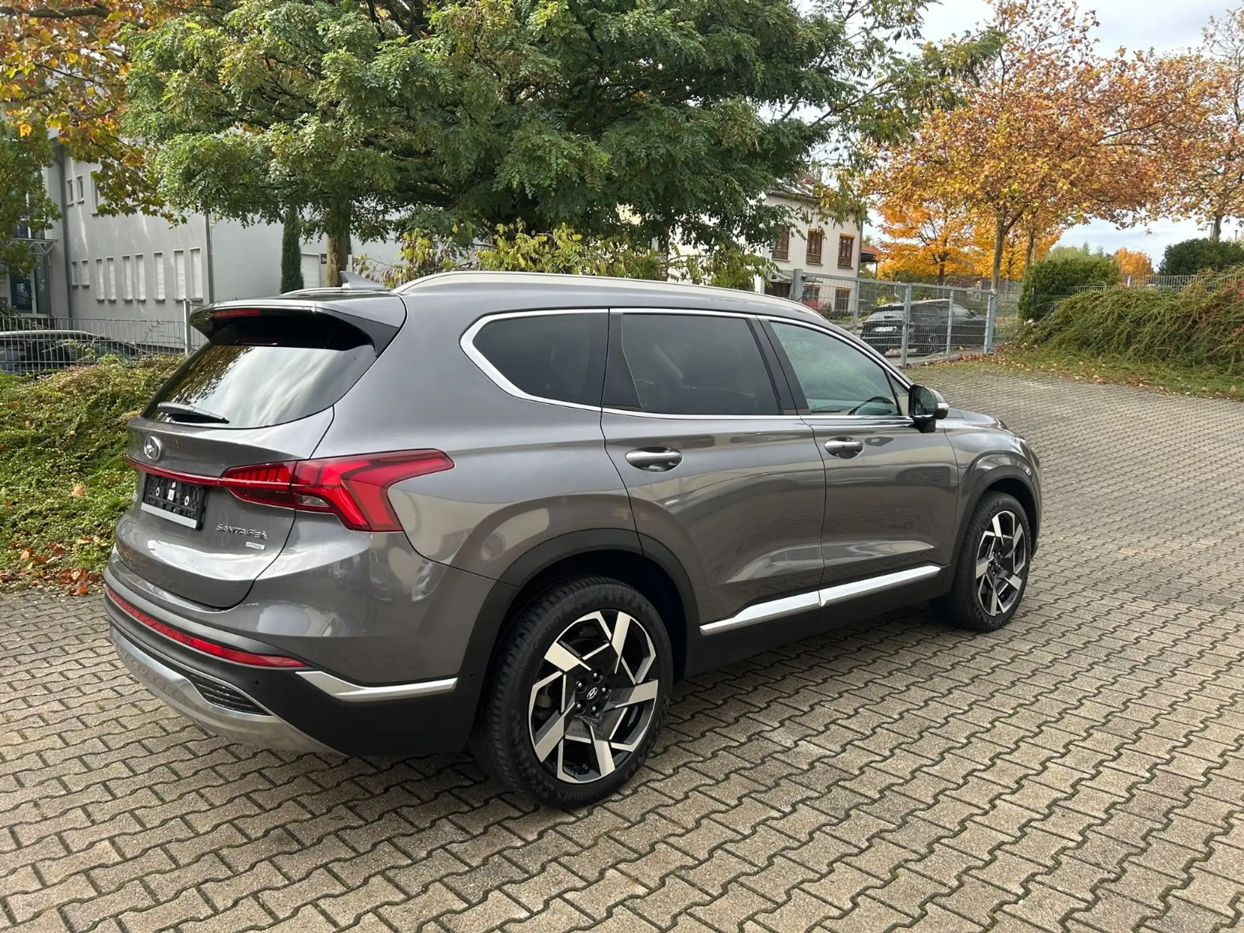 Hyundai - SANTA FE