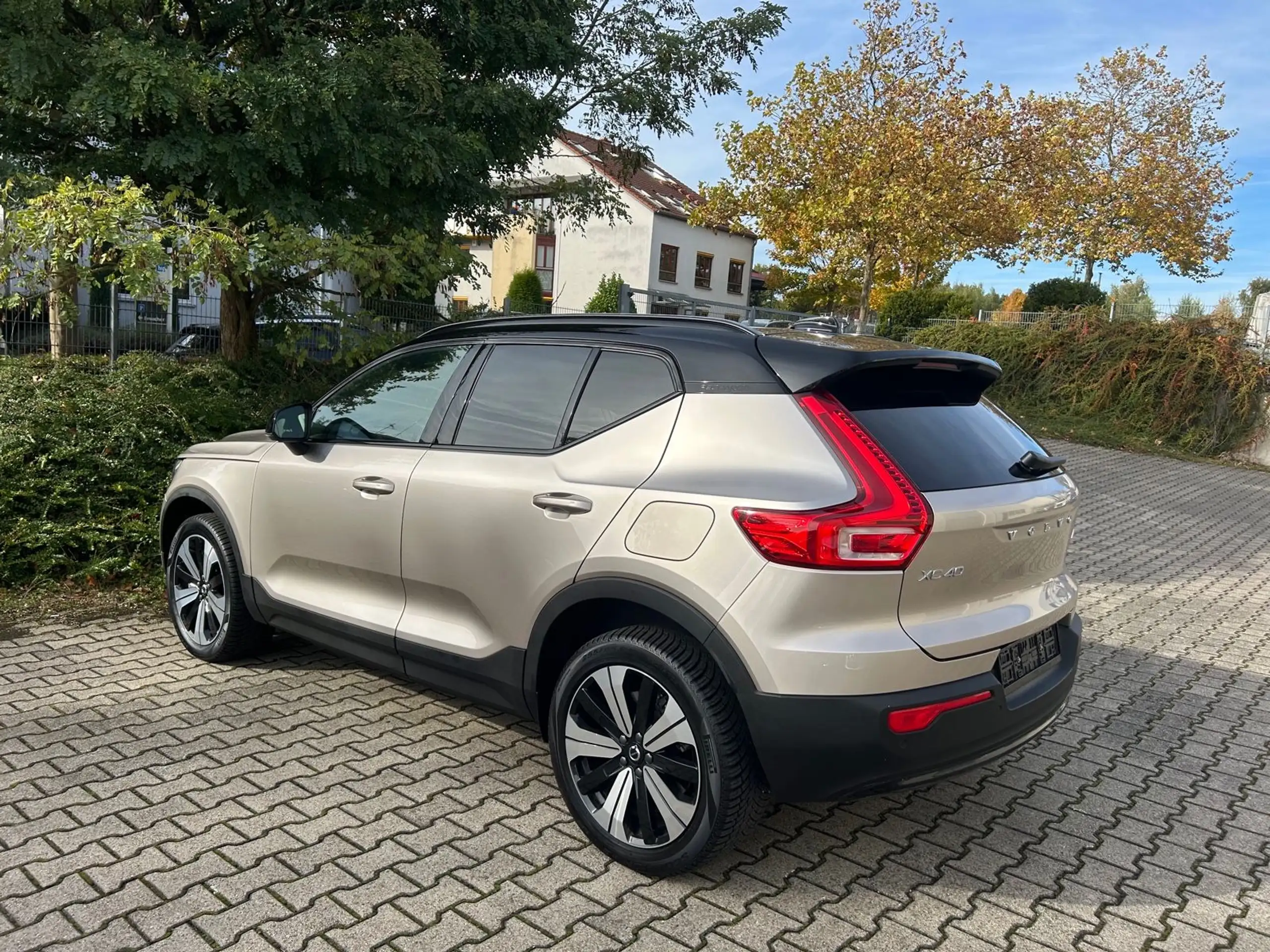 Volvo - XC40