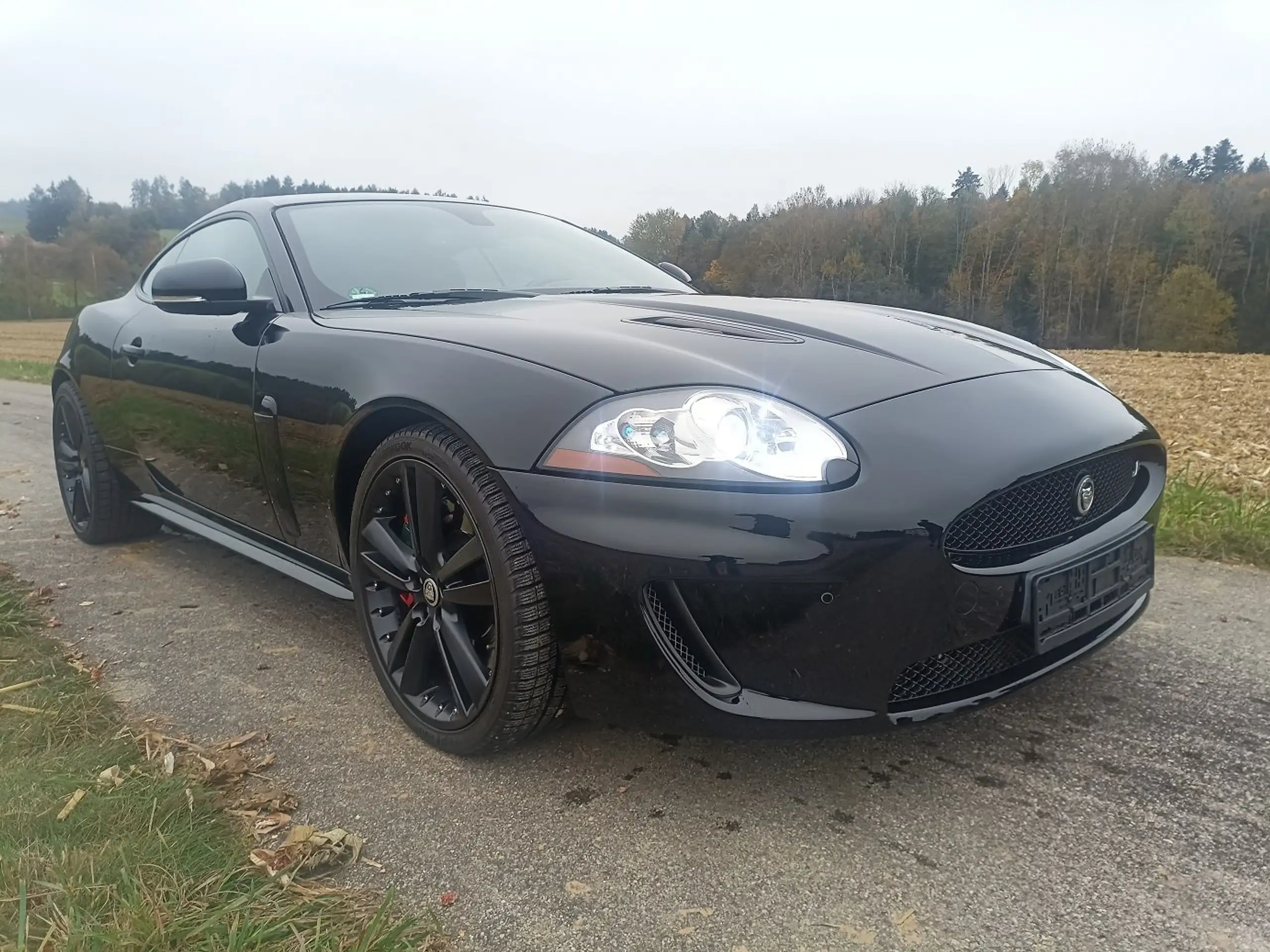 Jaguar - XKR