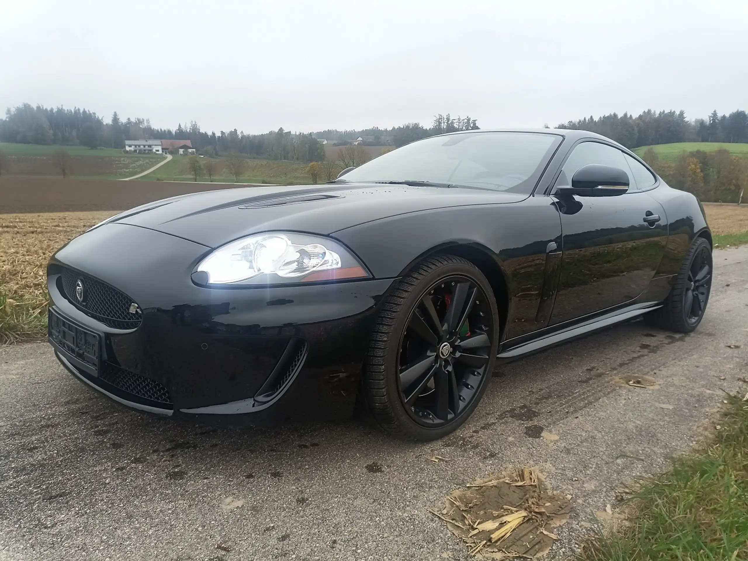 Jaguar - XKR