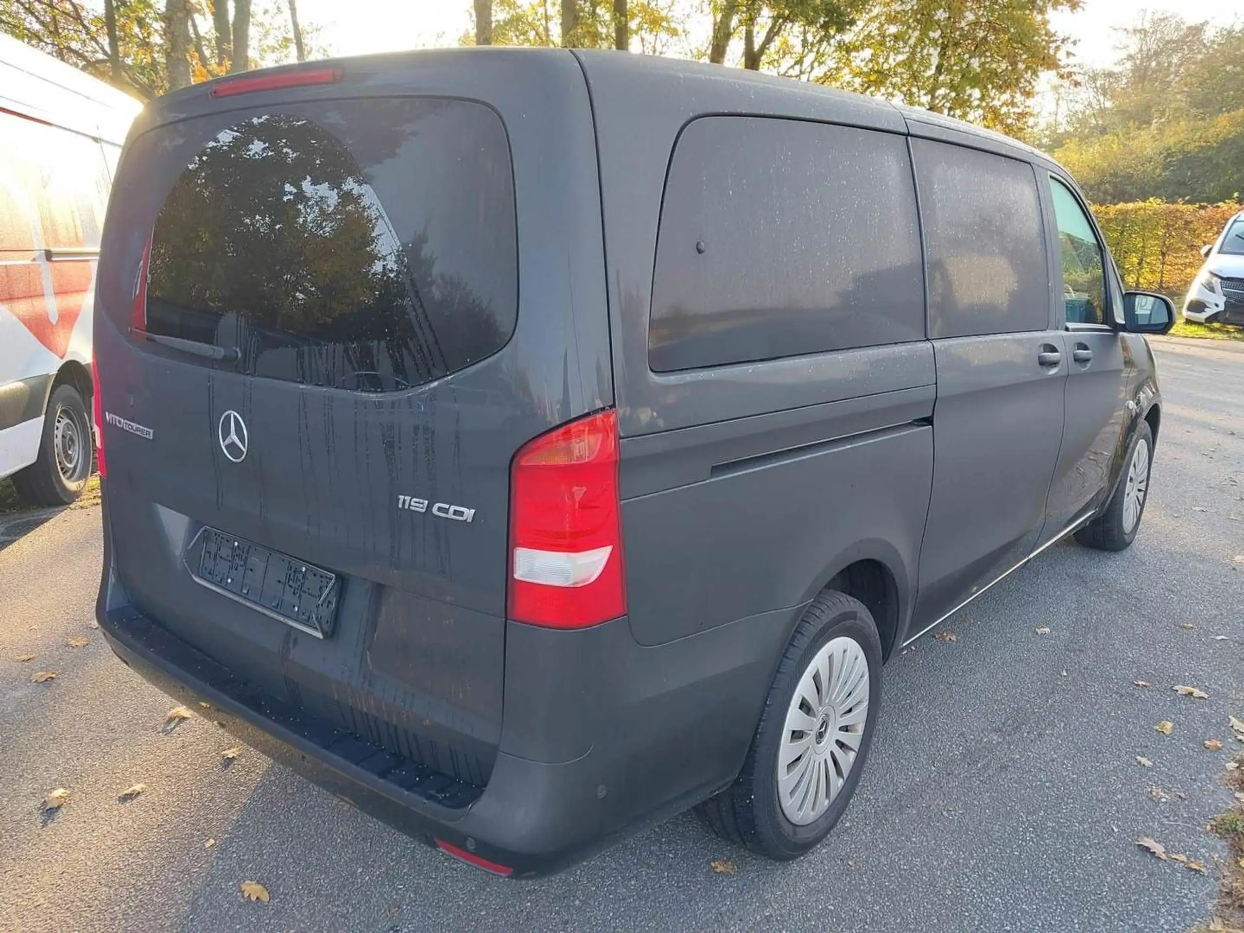 Mercedes-Benz - Vito