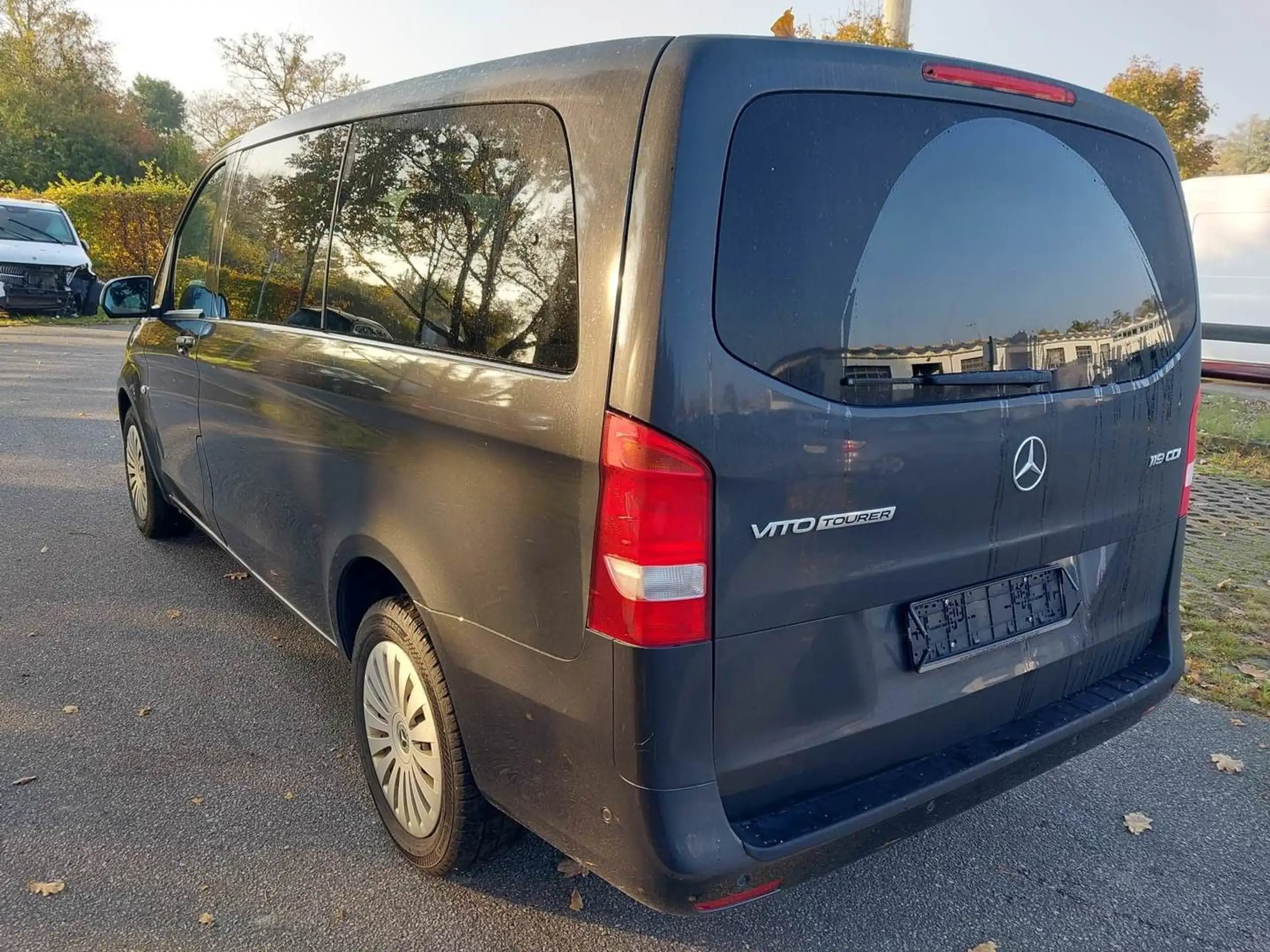 Mercedes-Benz - Vito