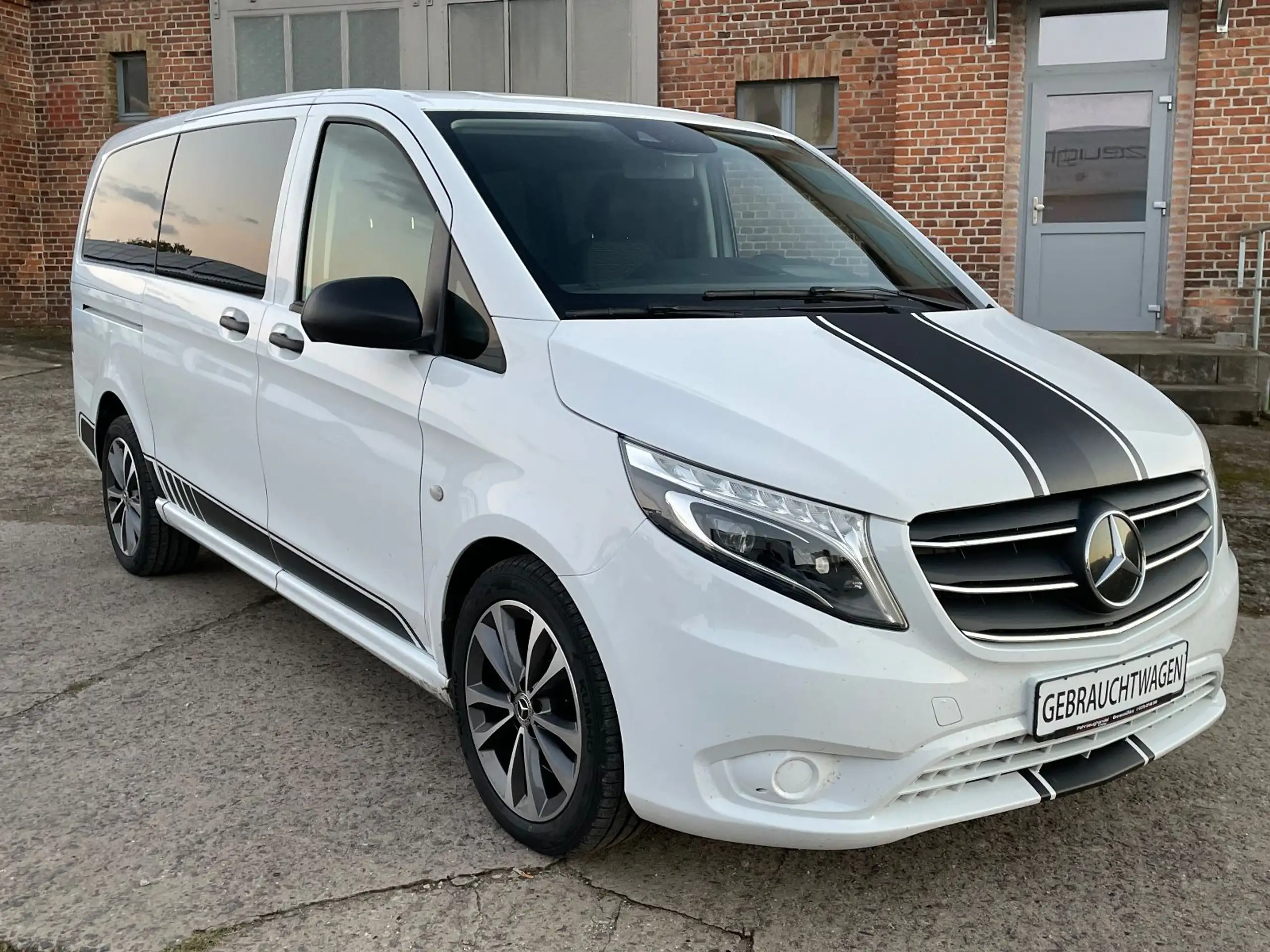 Mercedes-Benz - Vito