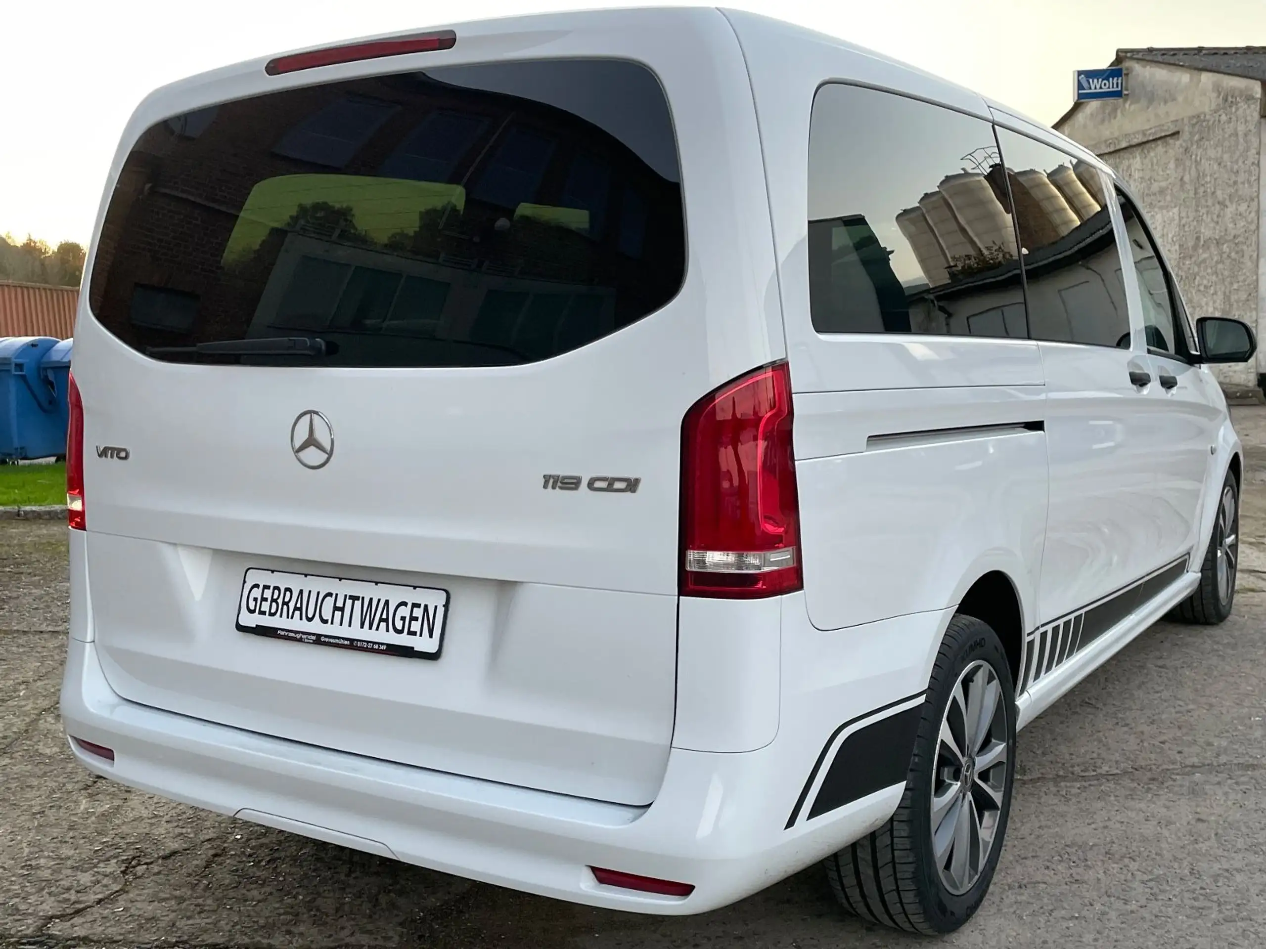 Mercedes-Benz - Vito