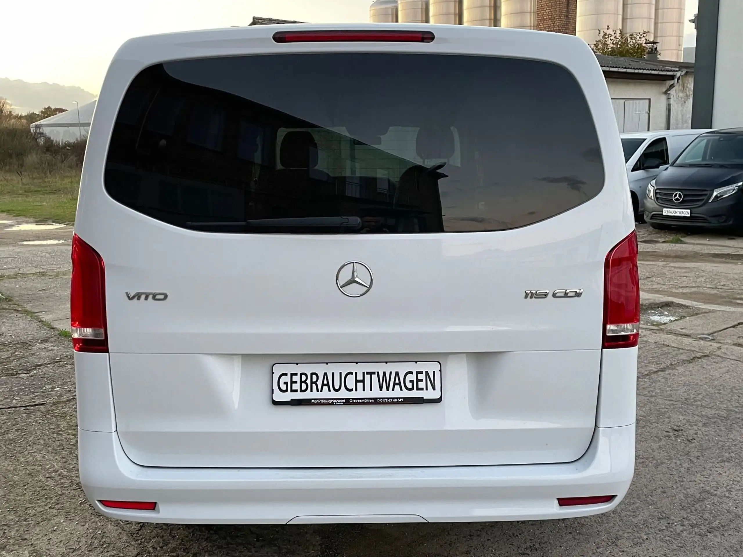 Mercedes-Benz - Vito