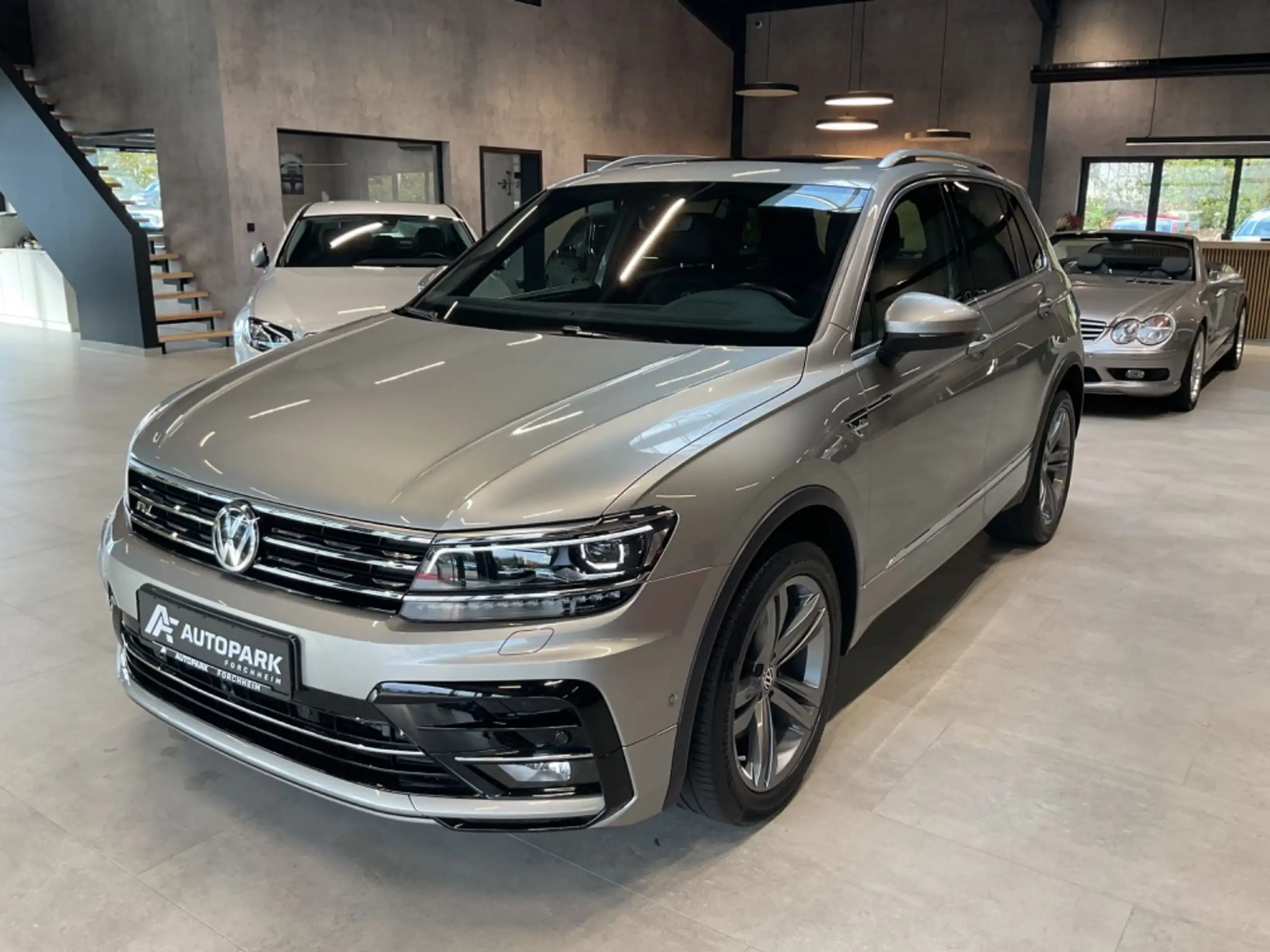 Volkswagen - Tiguan