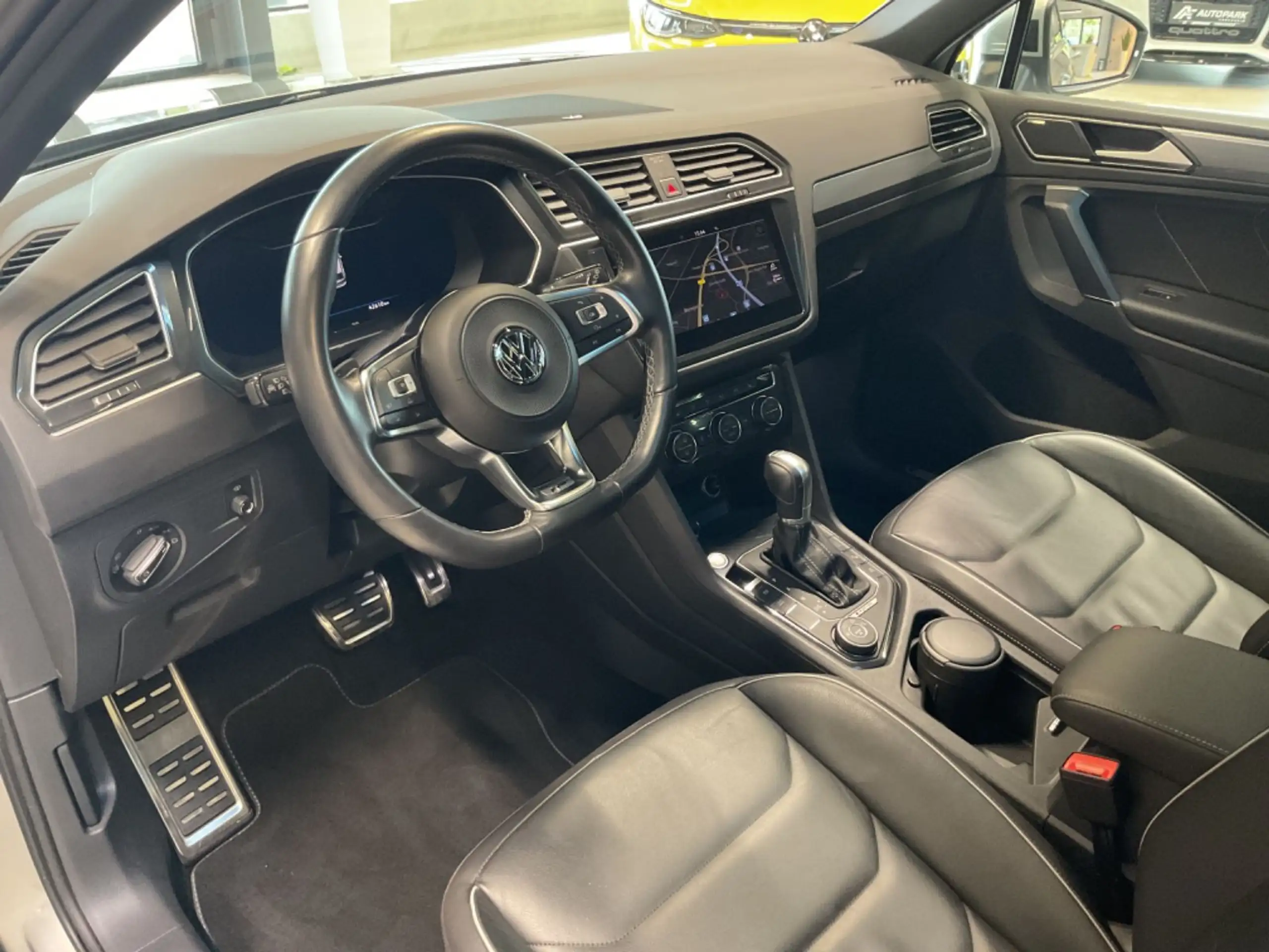 Volkswagen - Tiguan