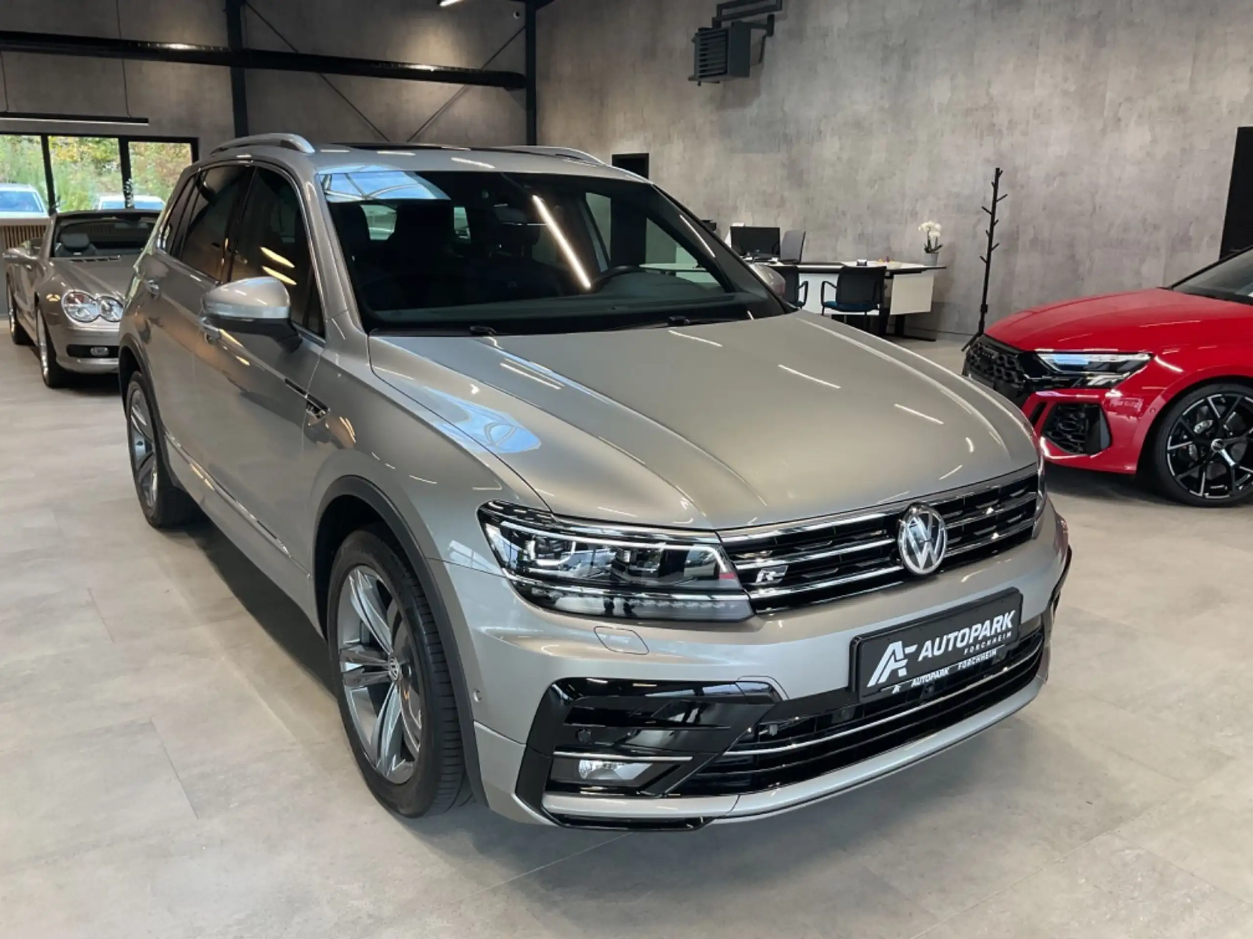 Volkswagen - Tiguan