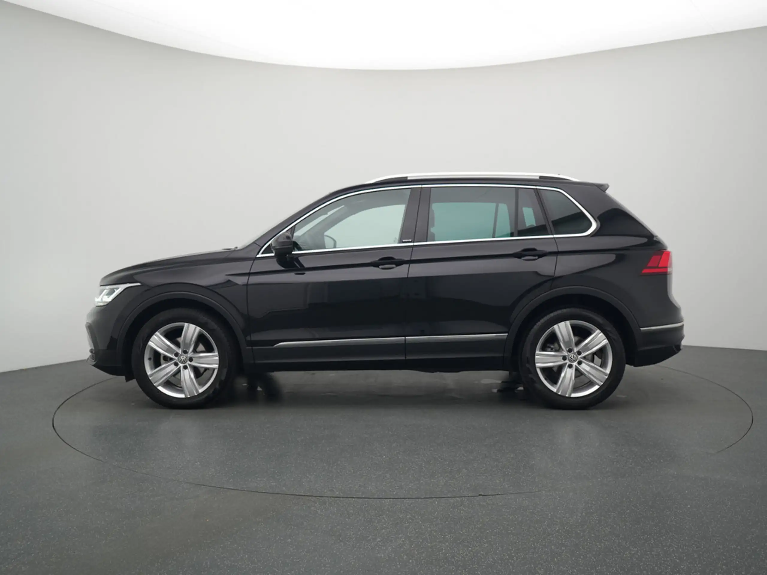 Volkswagen - Tiguan