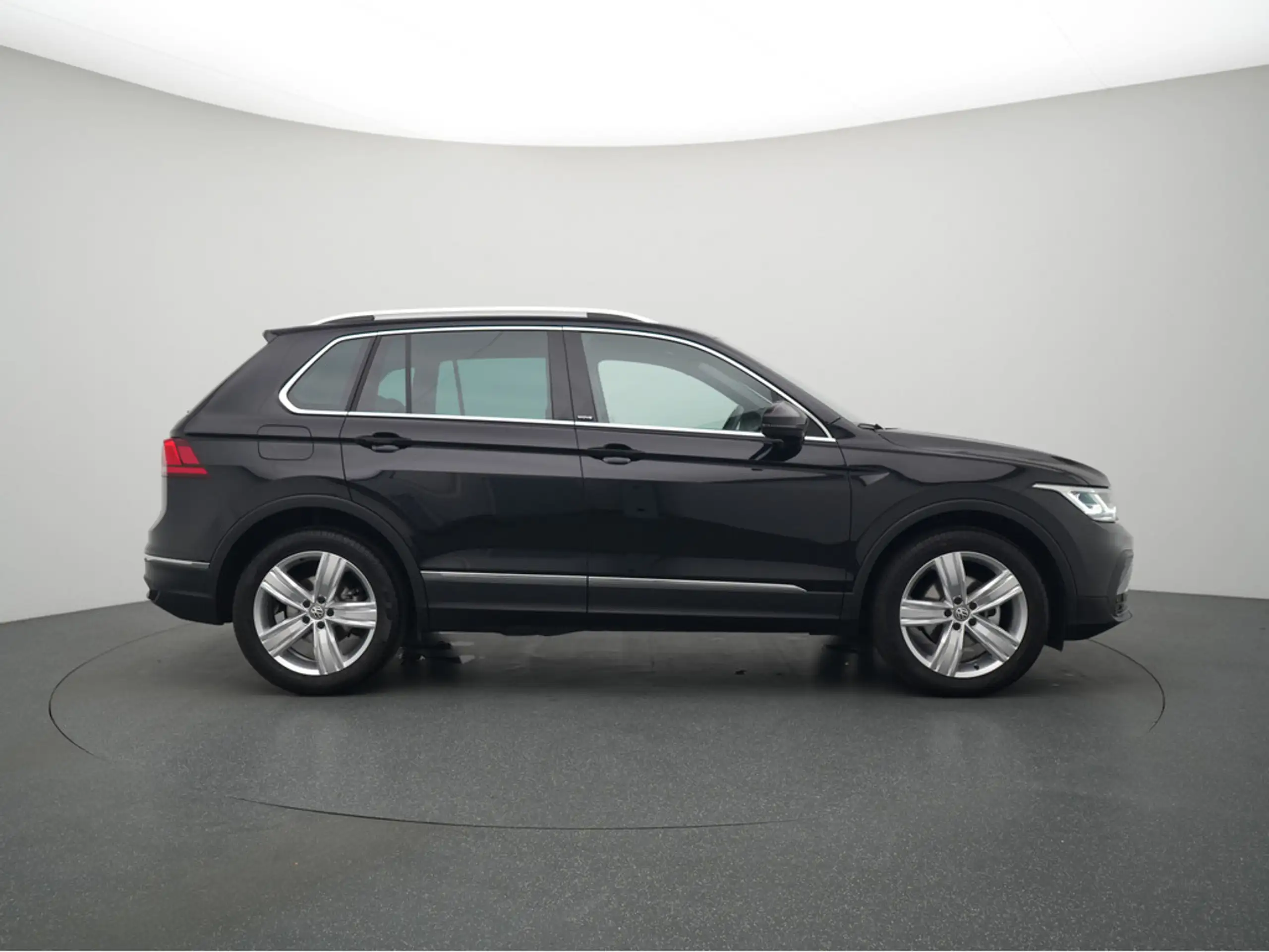 Volkswagen - Tiguan