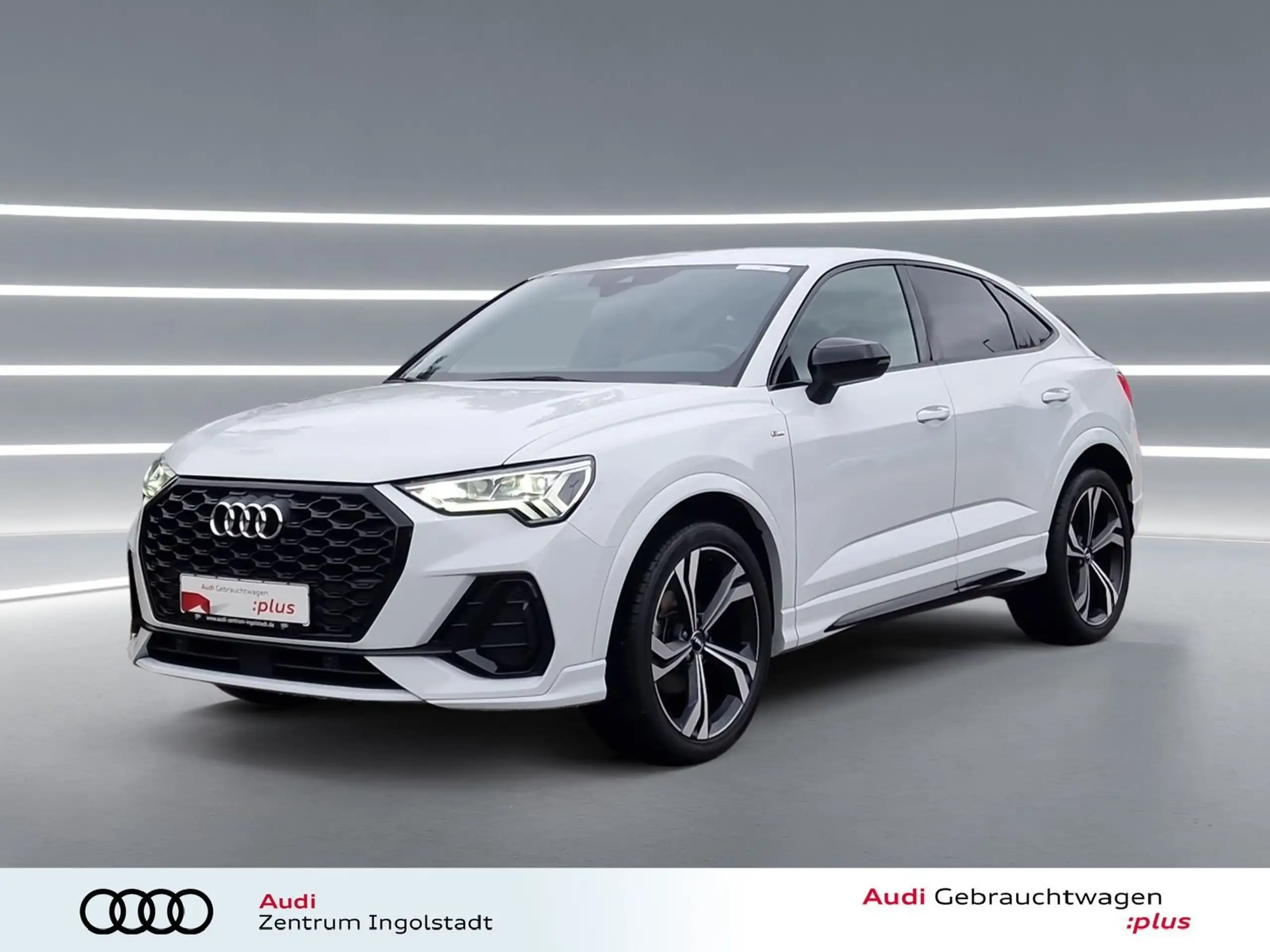 Audi - Q3