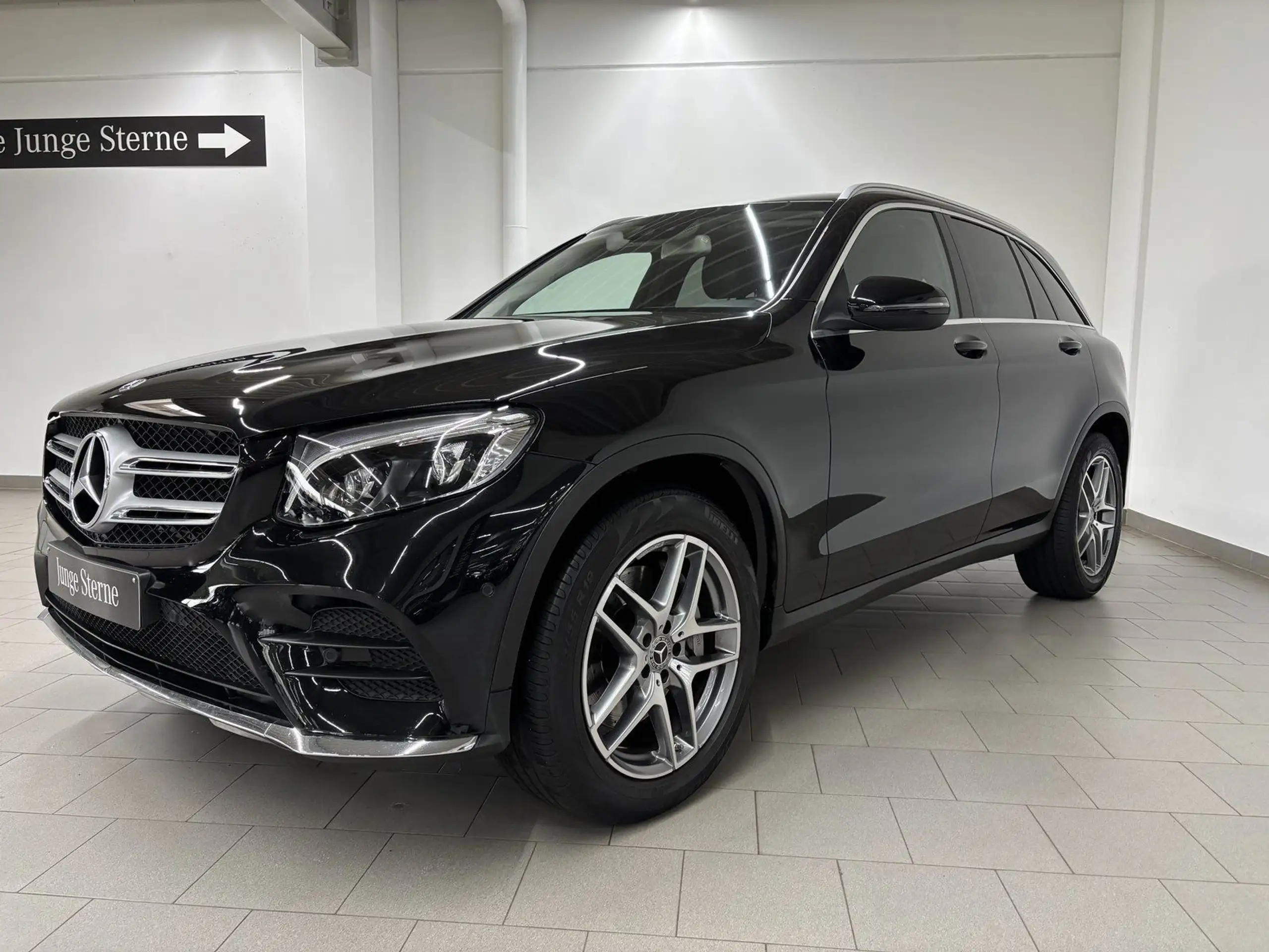 Mercedes-Benz - GLC 250