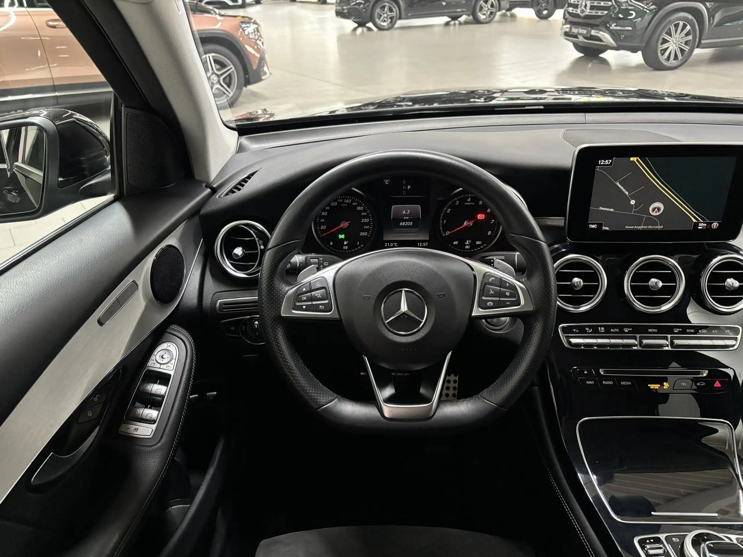 Mercedes-Benz - GLC 250