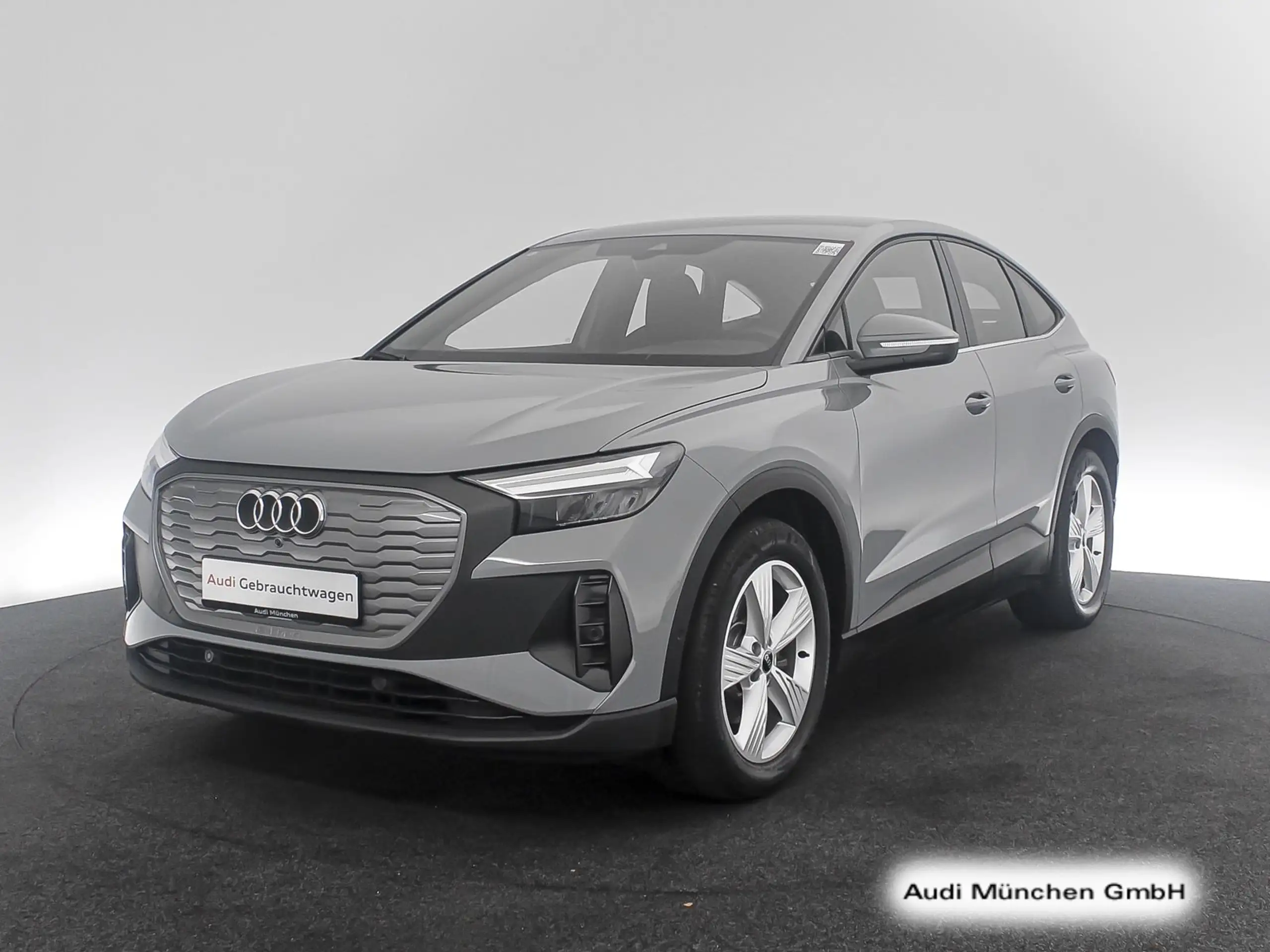 Audi - Q4 e-tron