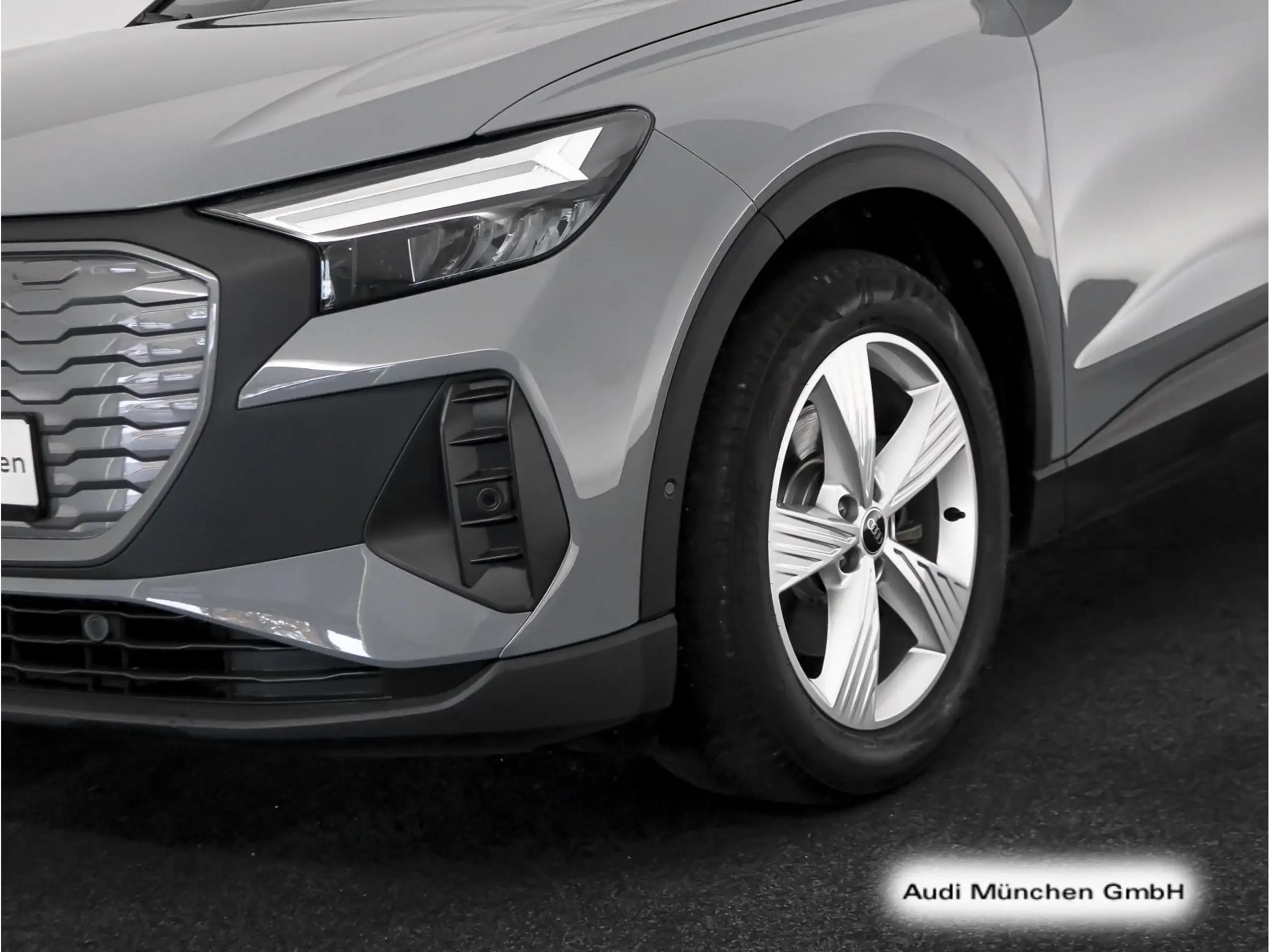 Audi - Q4 e-tron