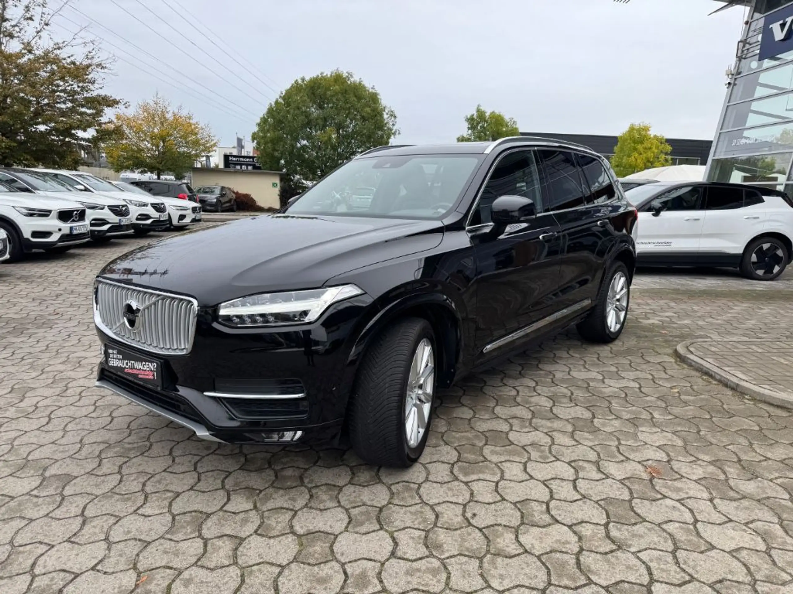 Volvo - XC90