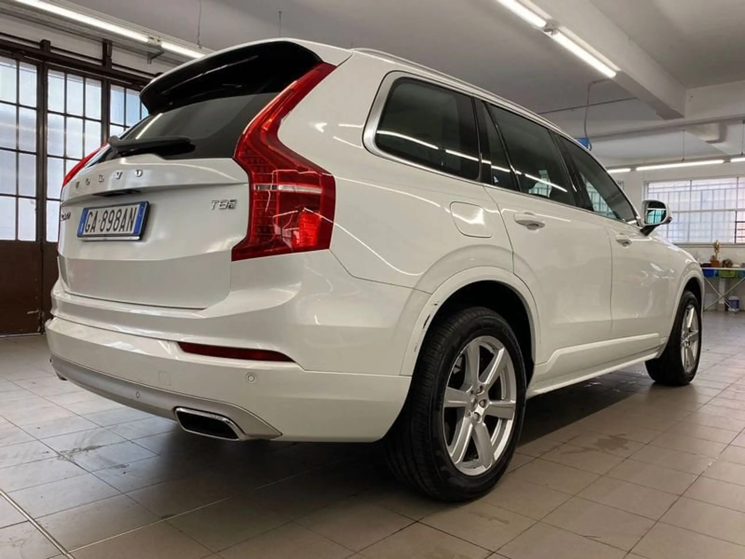 Volvo - XC90