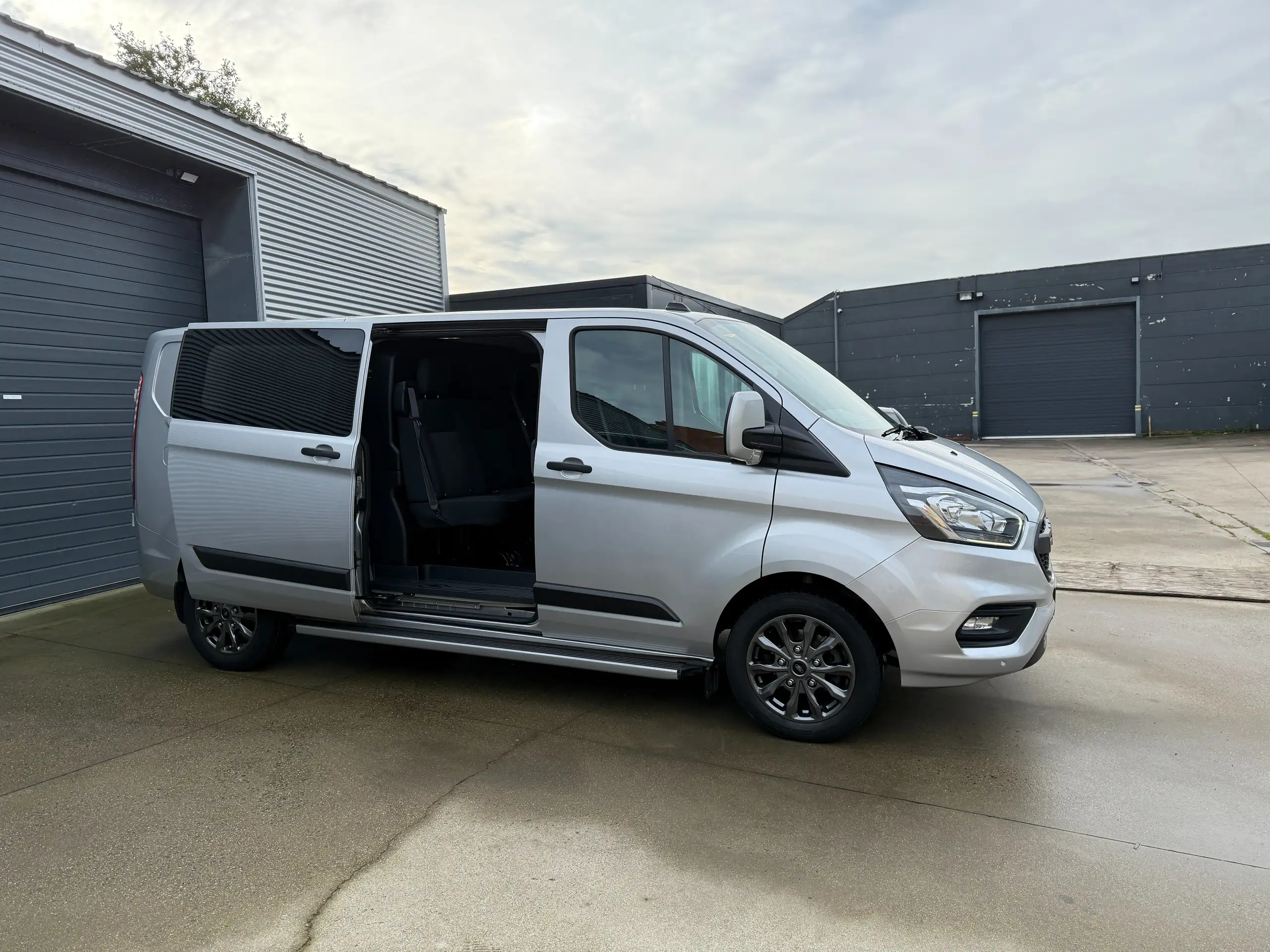 Ford - Transit Custom