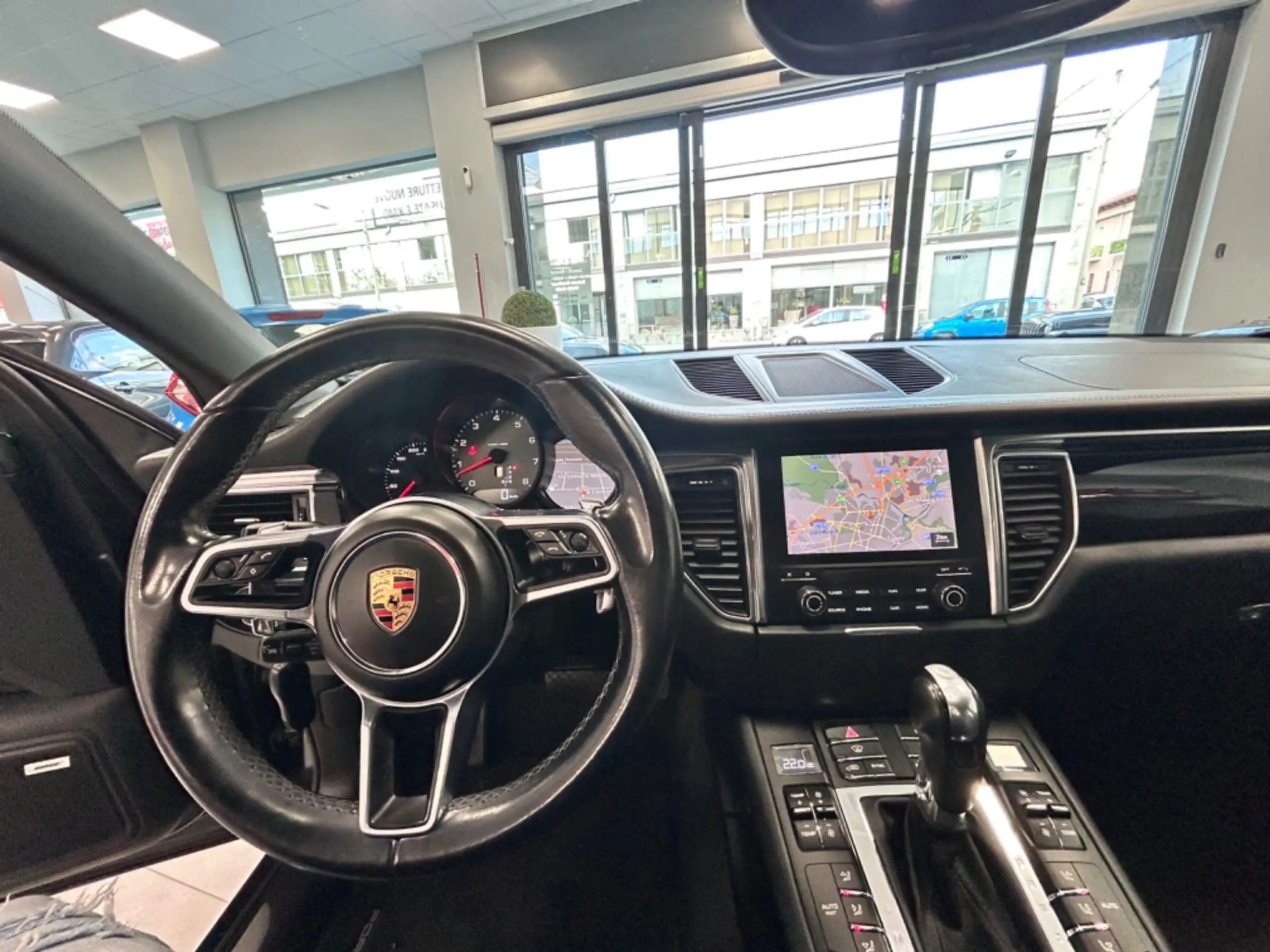 Porsche - Macan