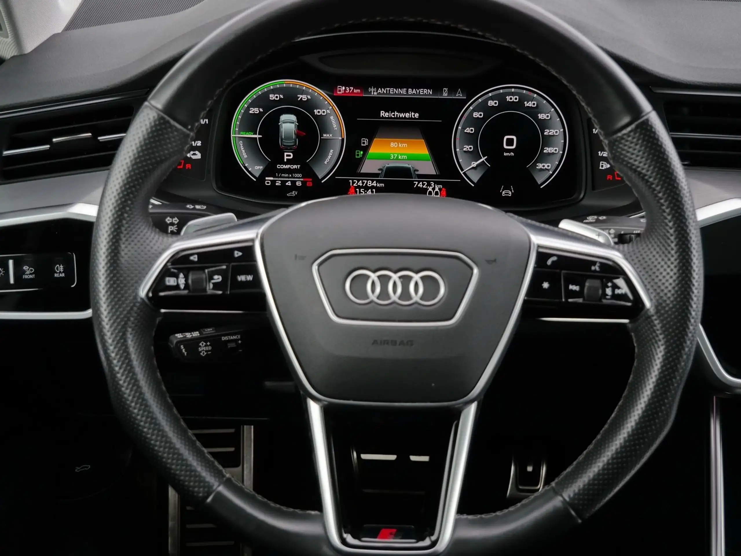 Audi - A6