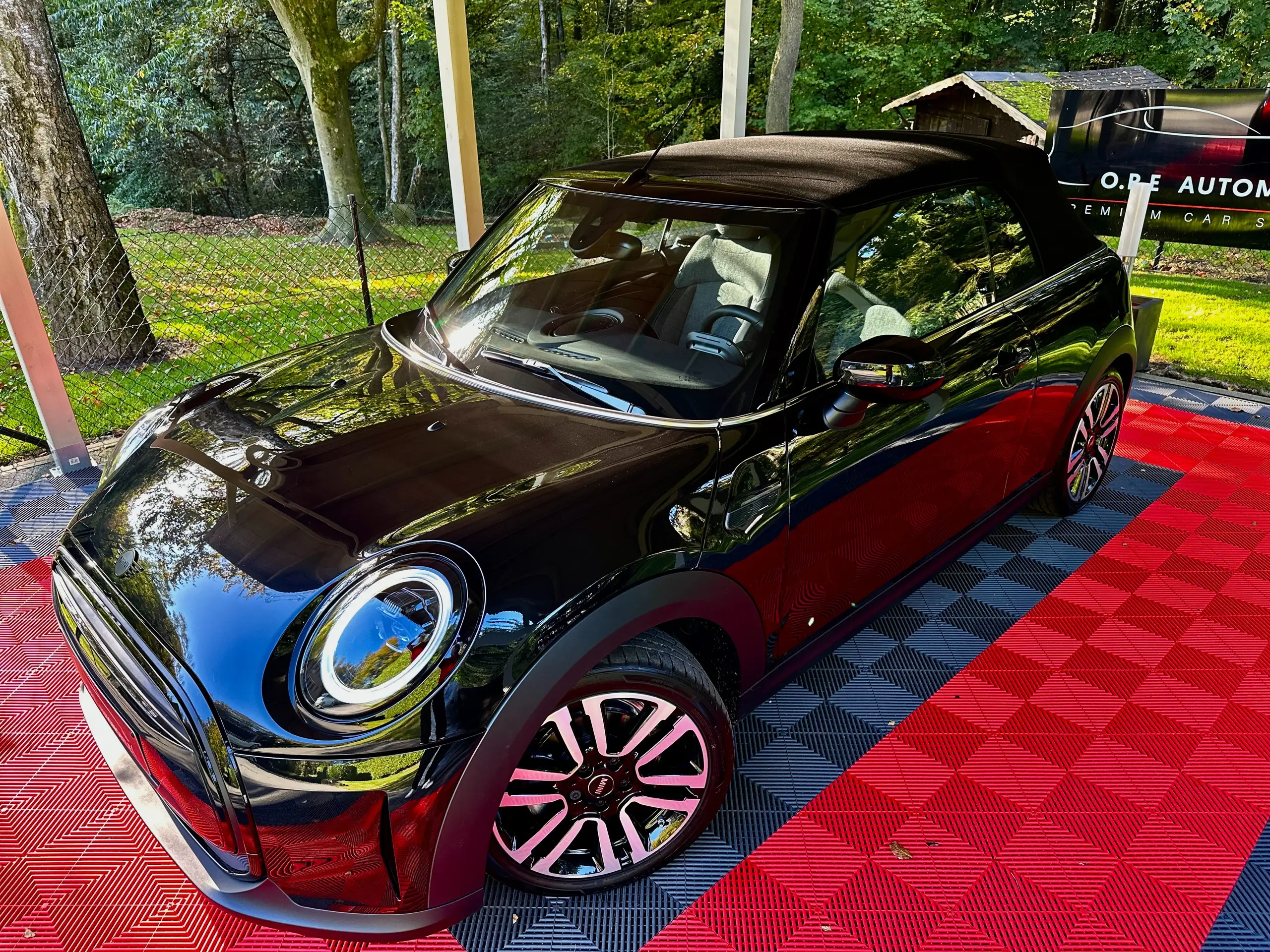 MINI - Cooper Cabrio