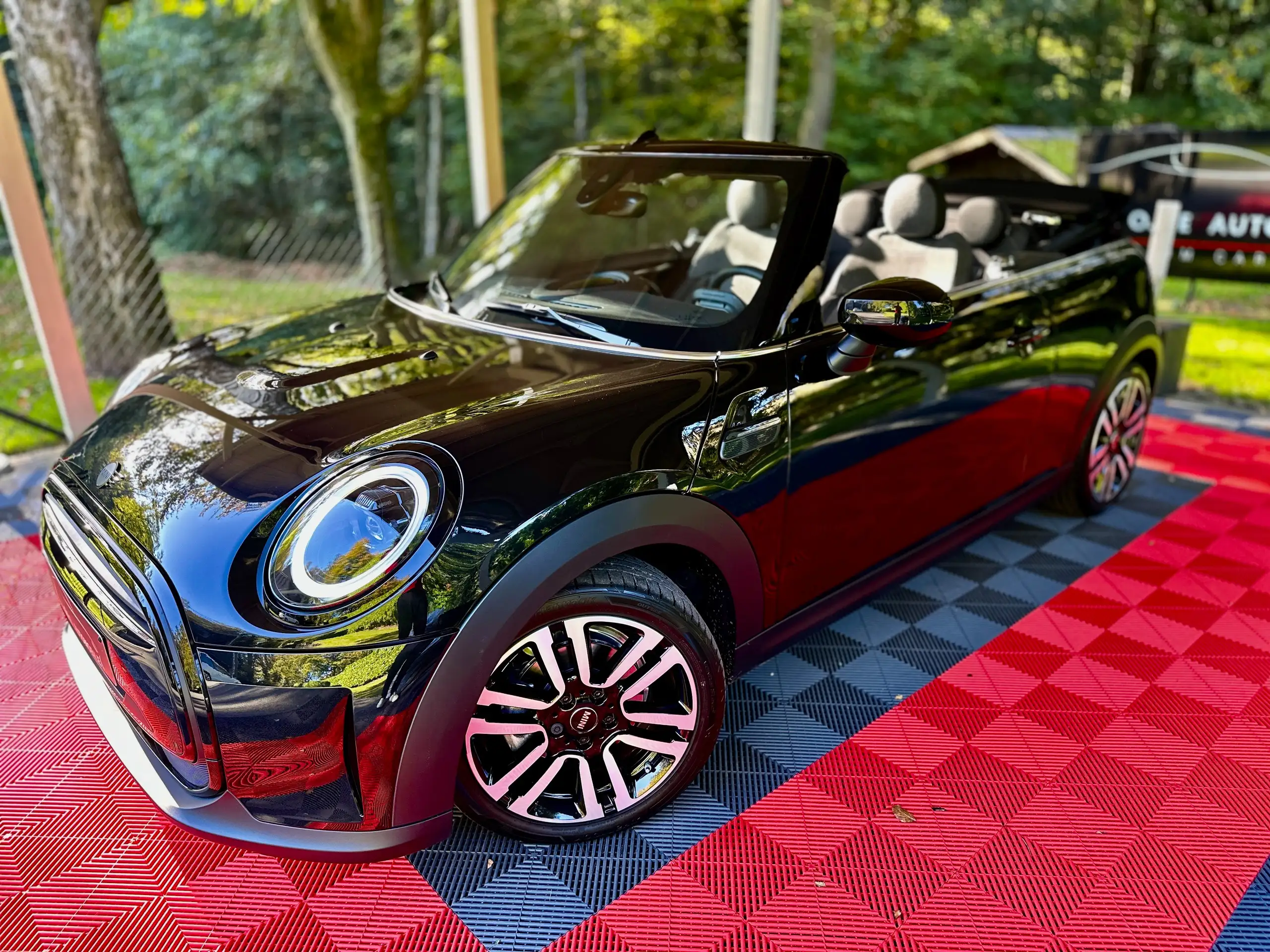 MINI - Cooper Cabrio