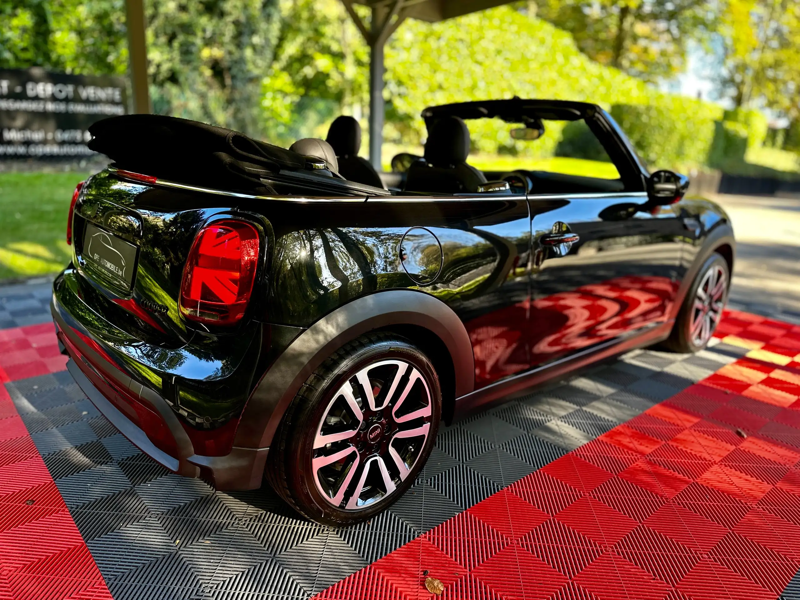 MINI - Cooper Cabrio