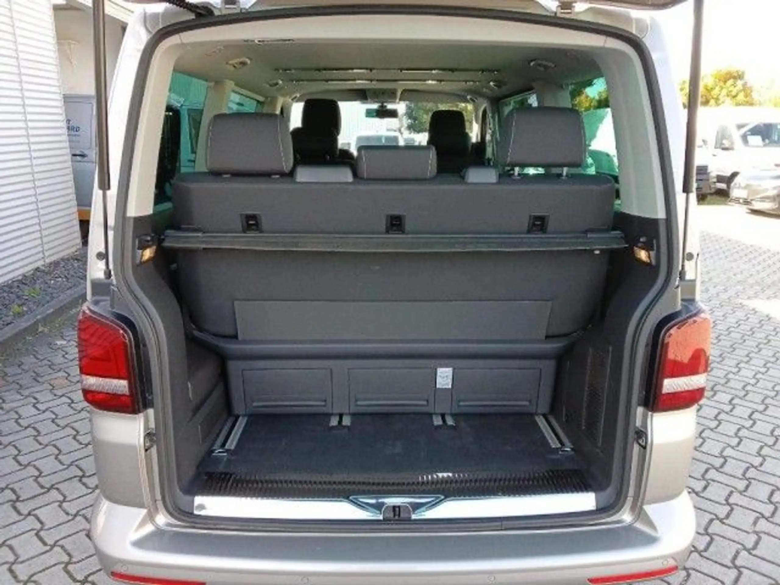 Volkswagen - T5 Multivan