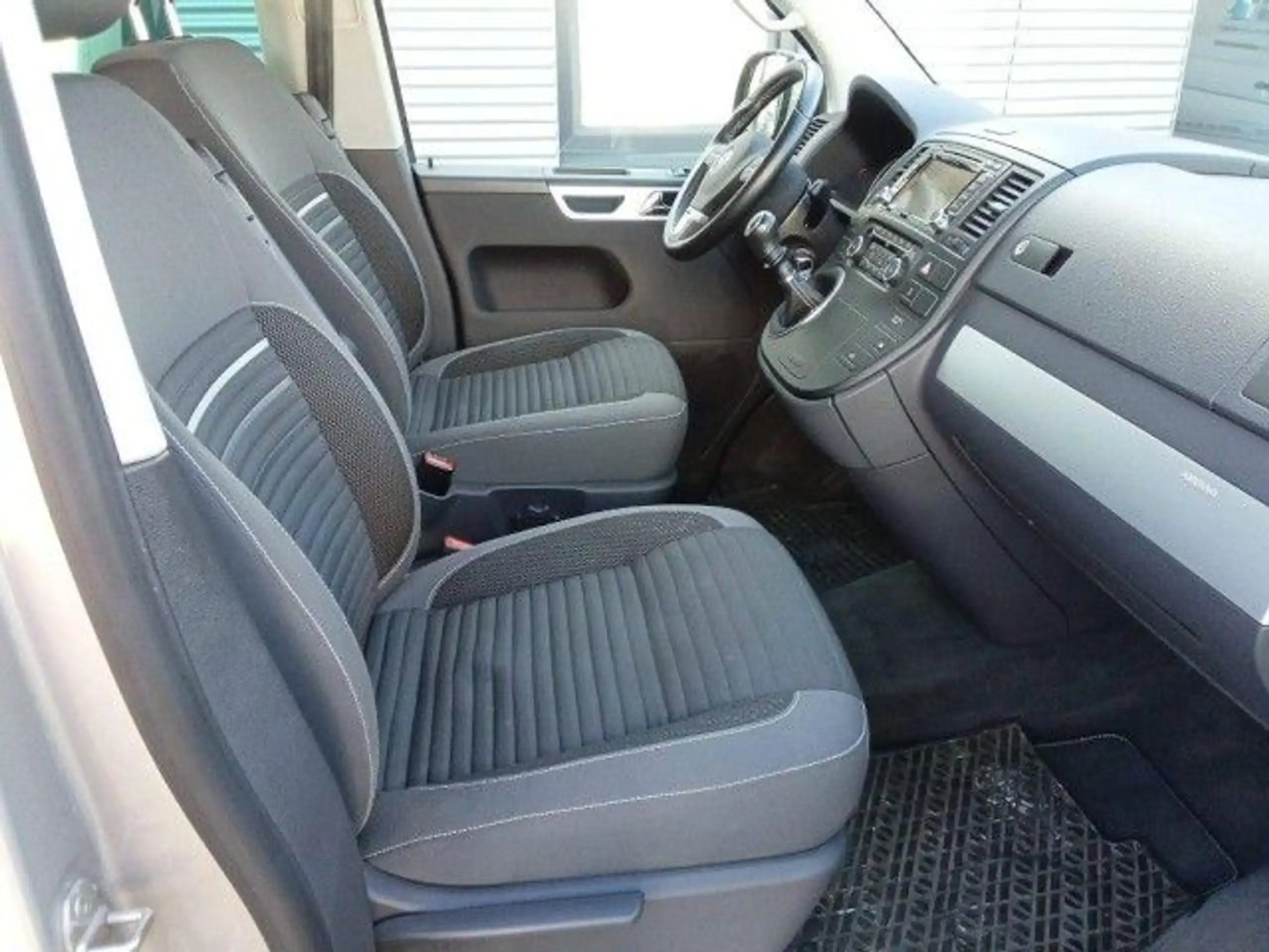 Volkswagen - T5 Multivan