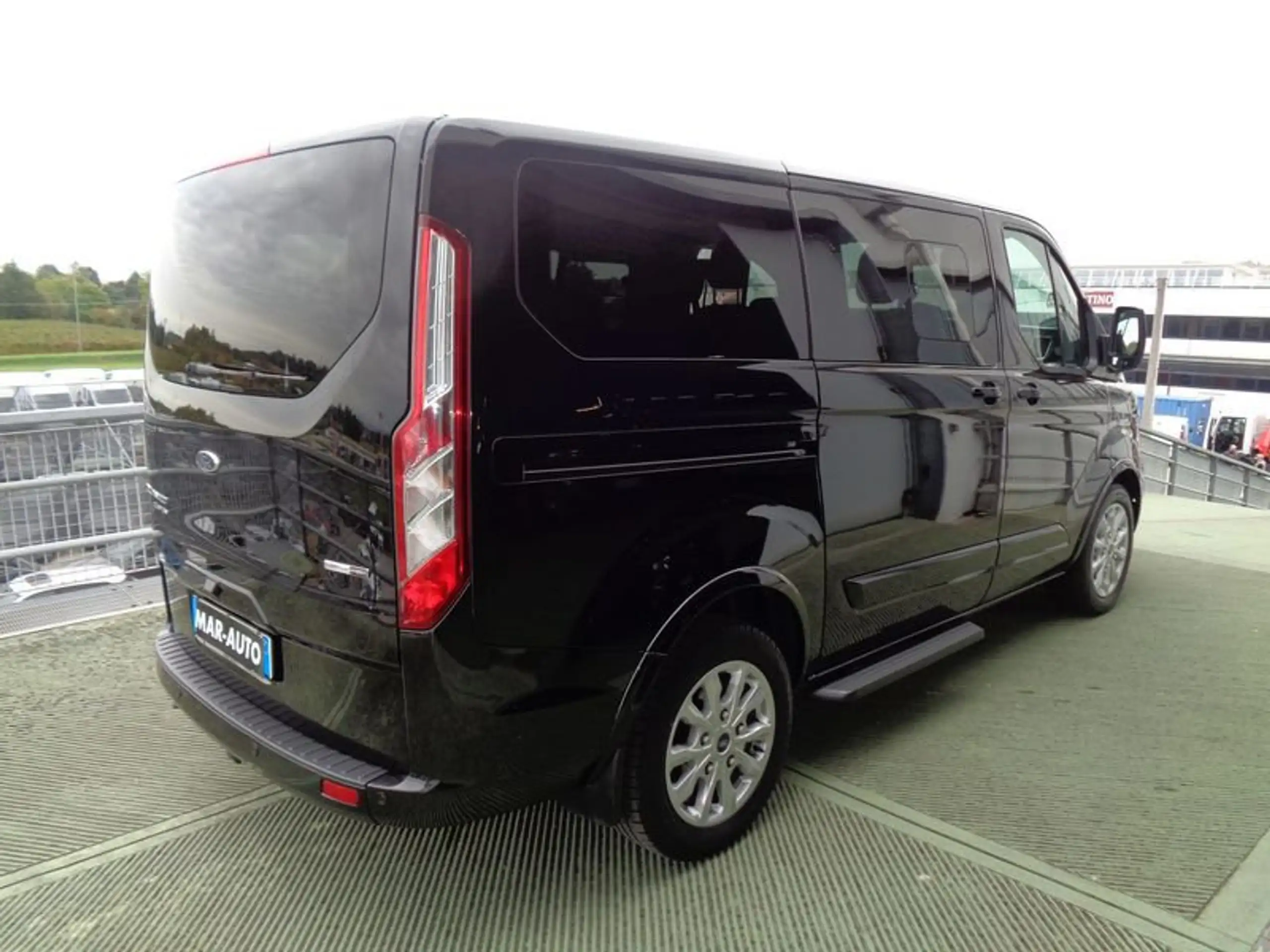 Ford - Tourneo Custom