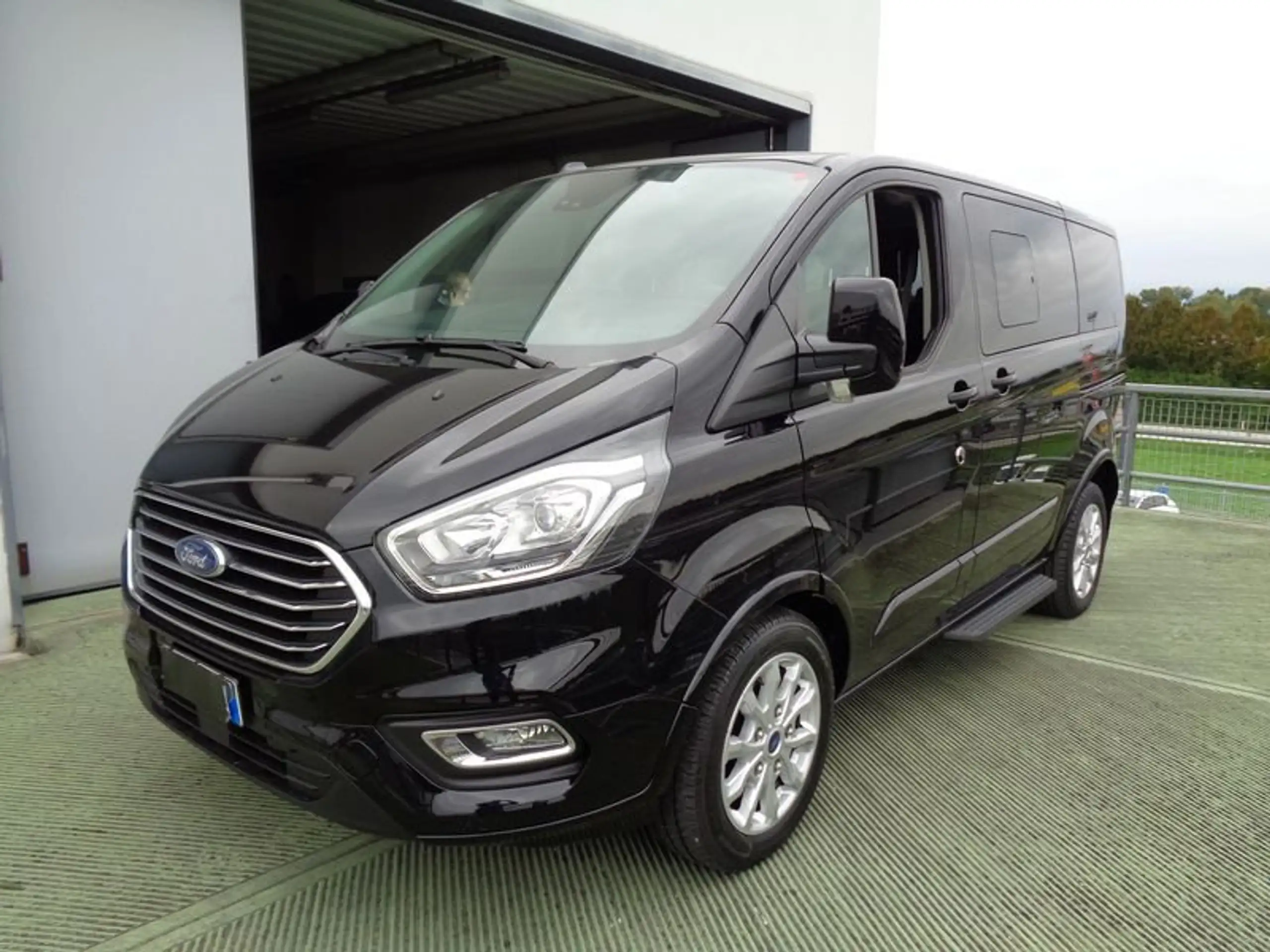 Ford Tourneo Custom 2020