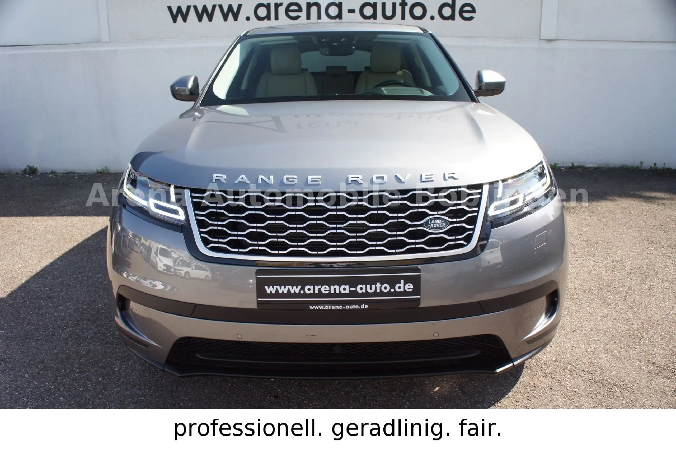 Land Rover - Range Rover Velar