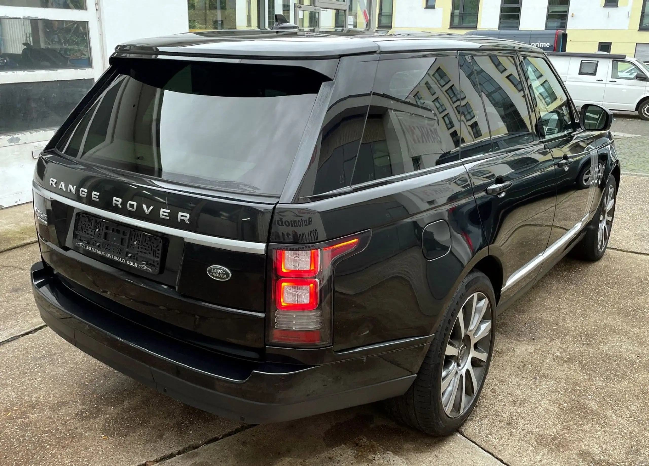 Land Rover - Range Rover