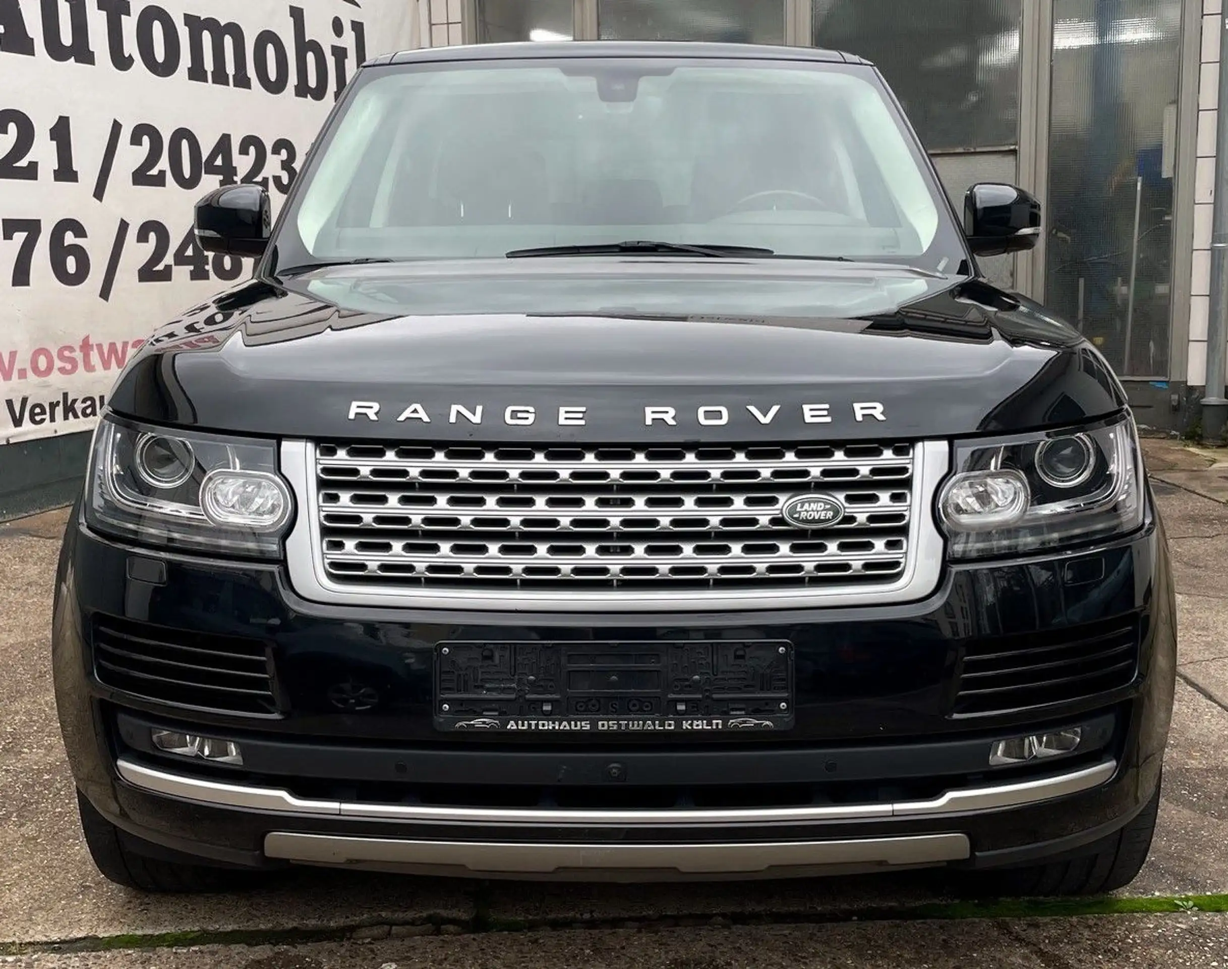 Land Rover - Range Rover