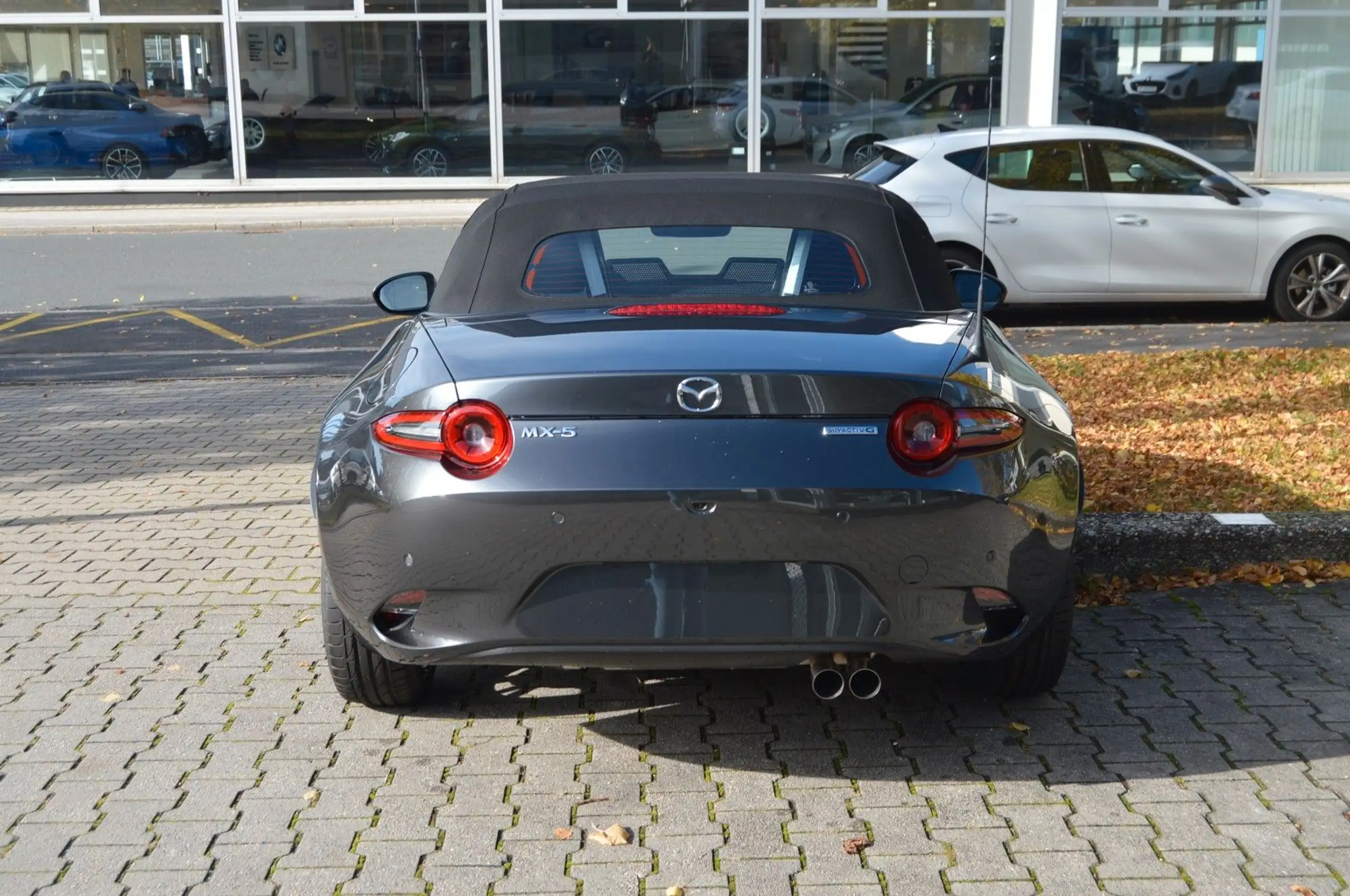 Mazda - MX-5