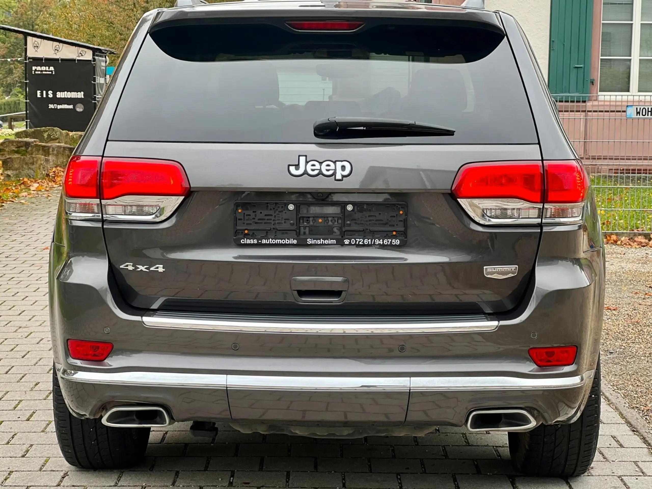 Jeep - Grand Cherokee