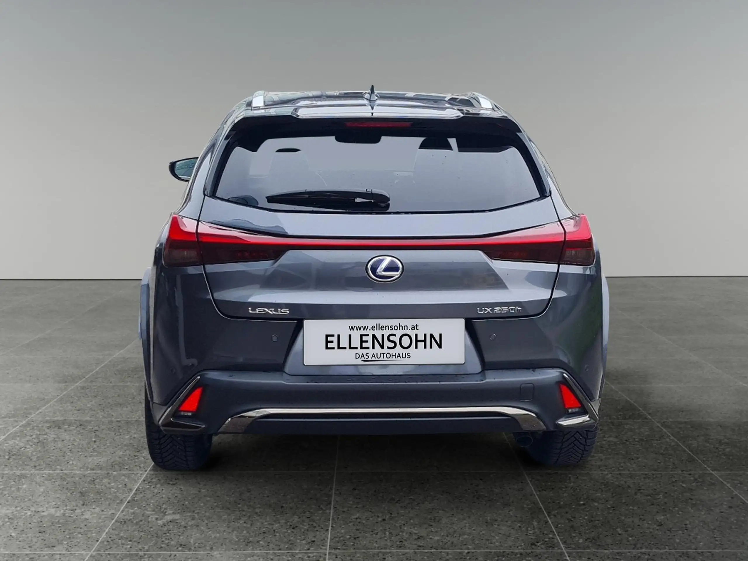 Lexus - UX 250h