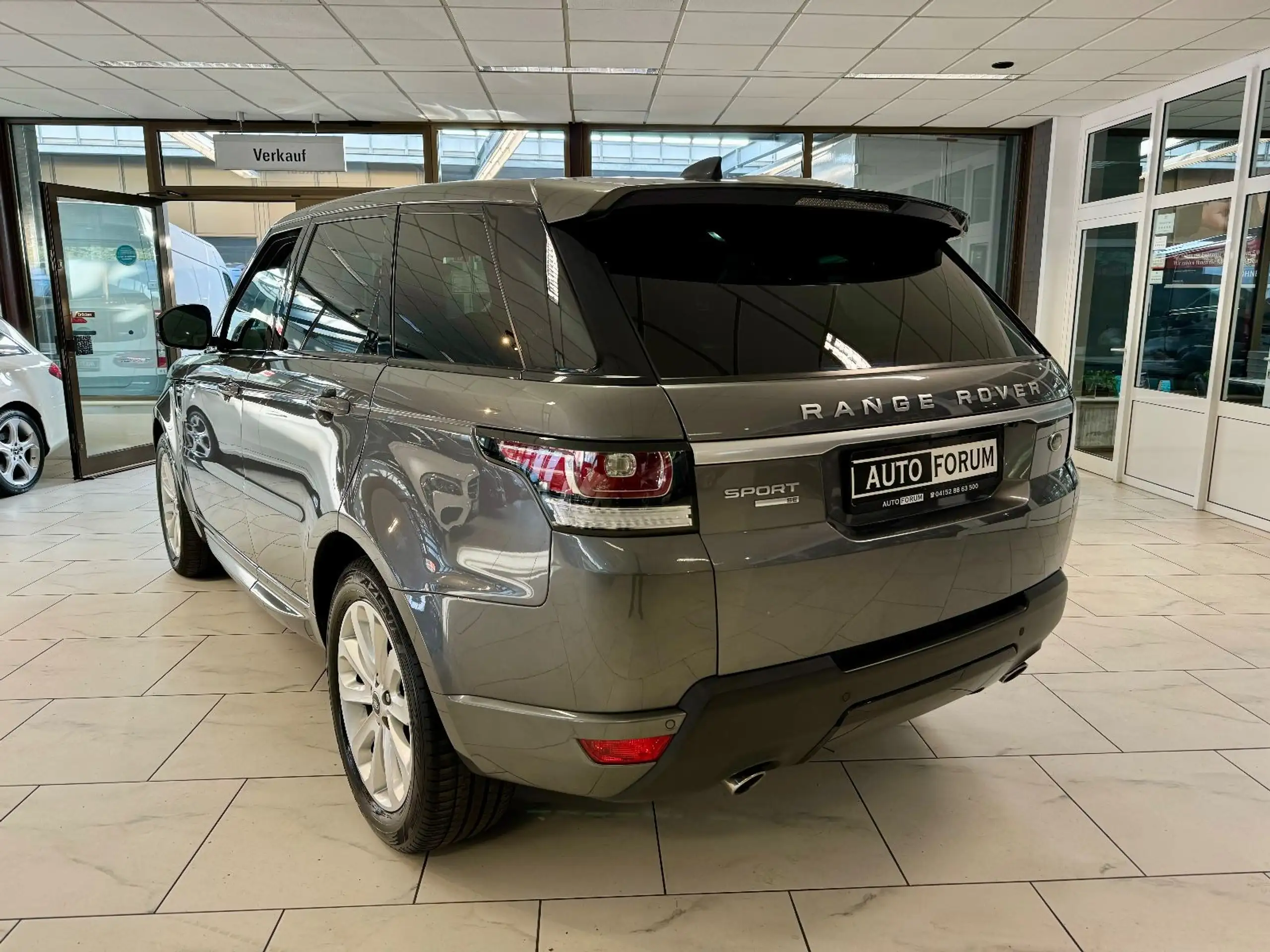 Land Rover - Range Rover Sport