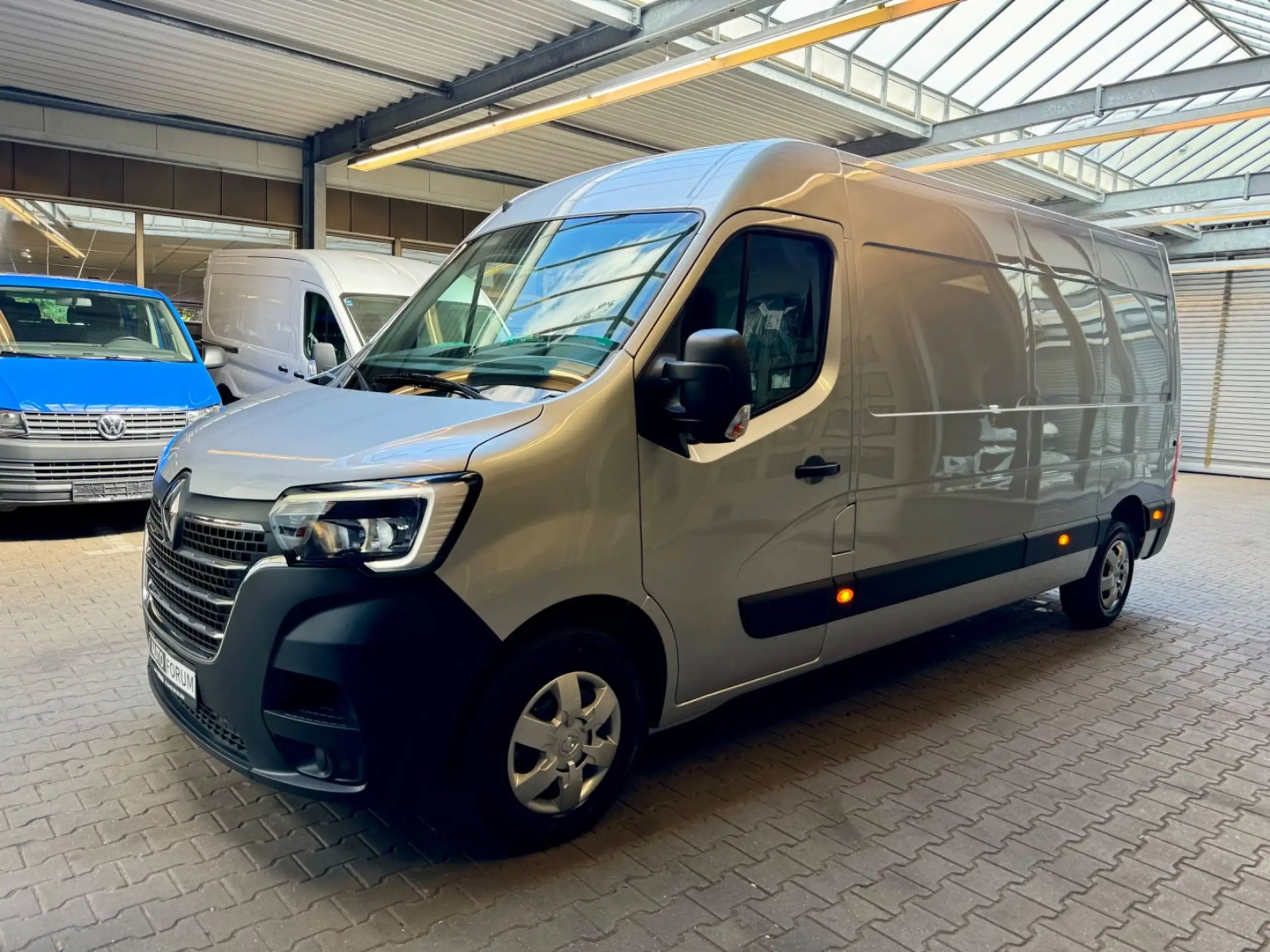 Renault - Master