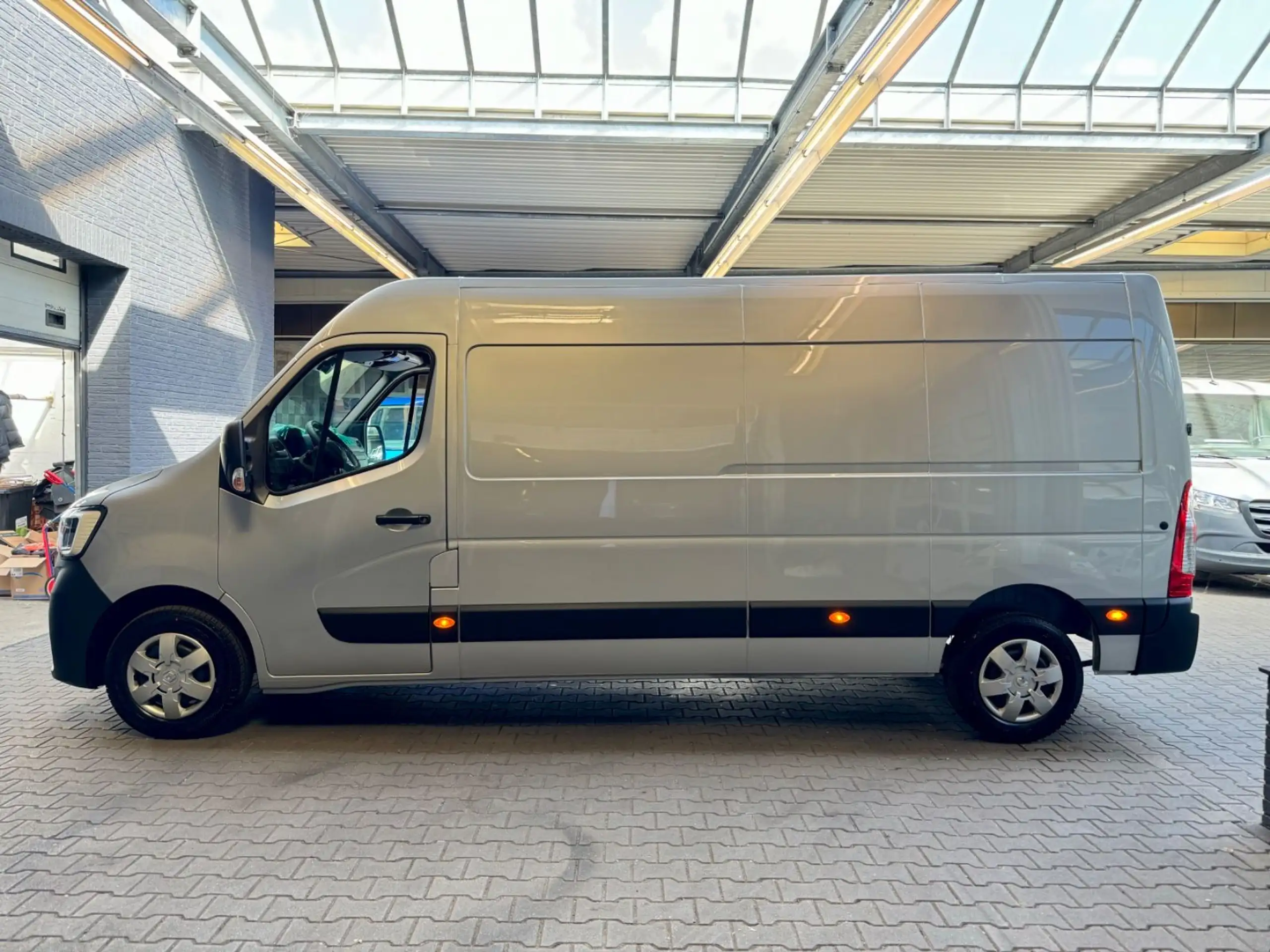 Renault - Master