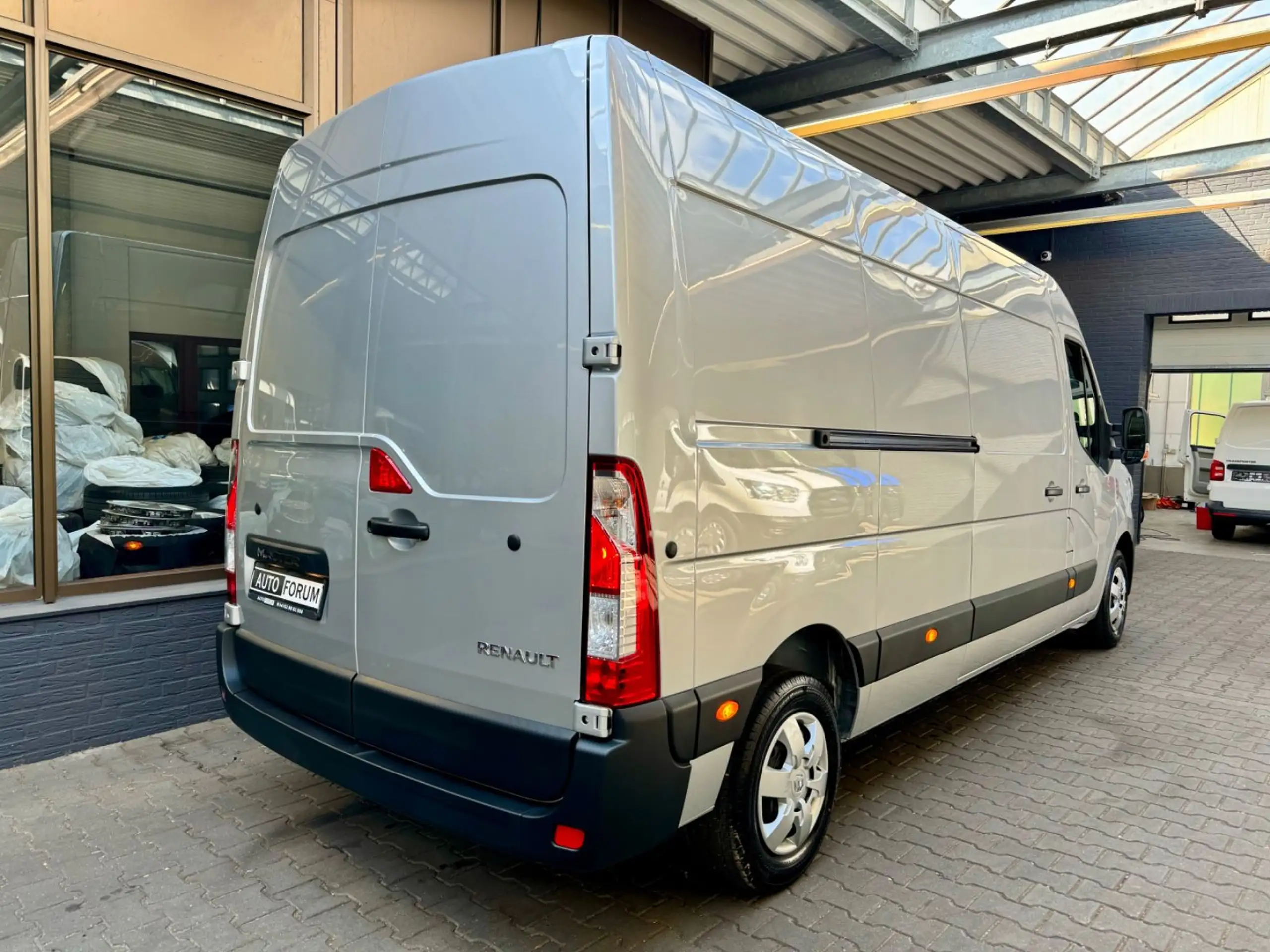 Renault - Master